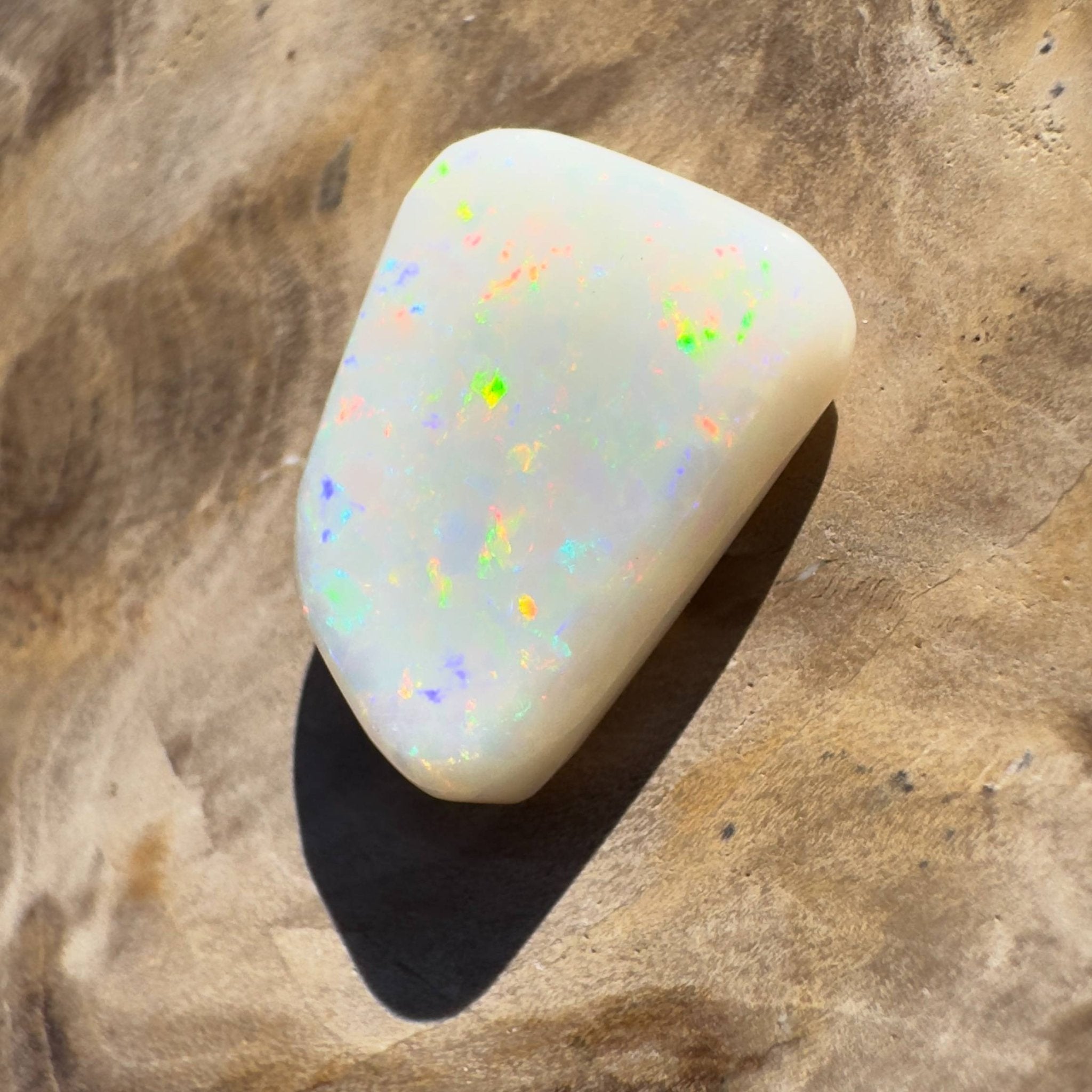 4.7ct Hand - cut Solid Coober Pedy Opal