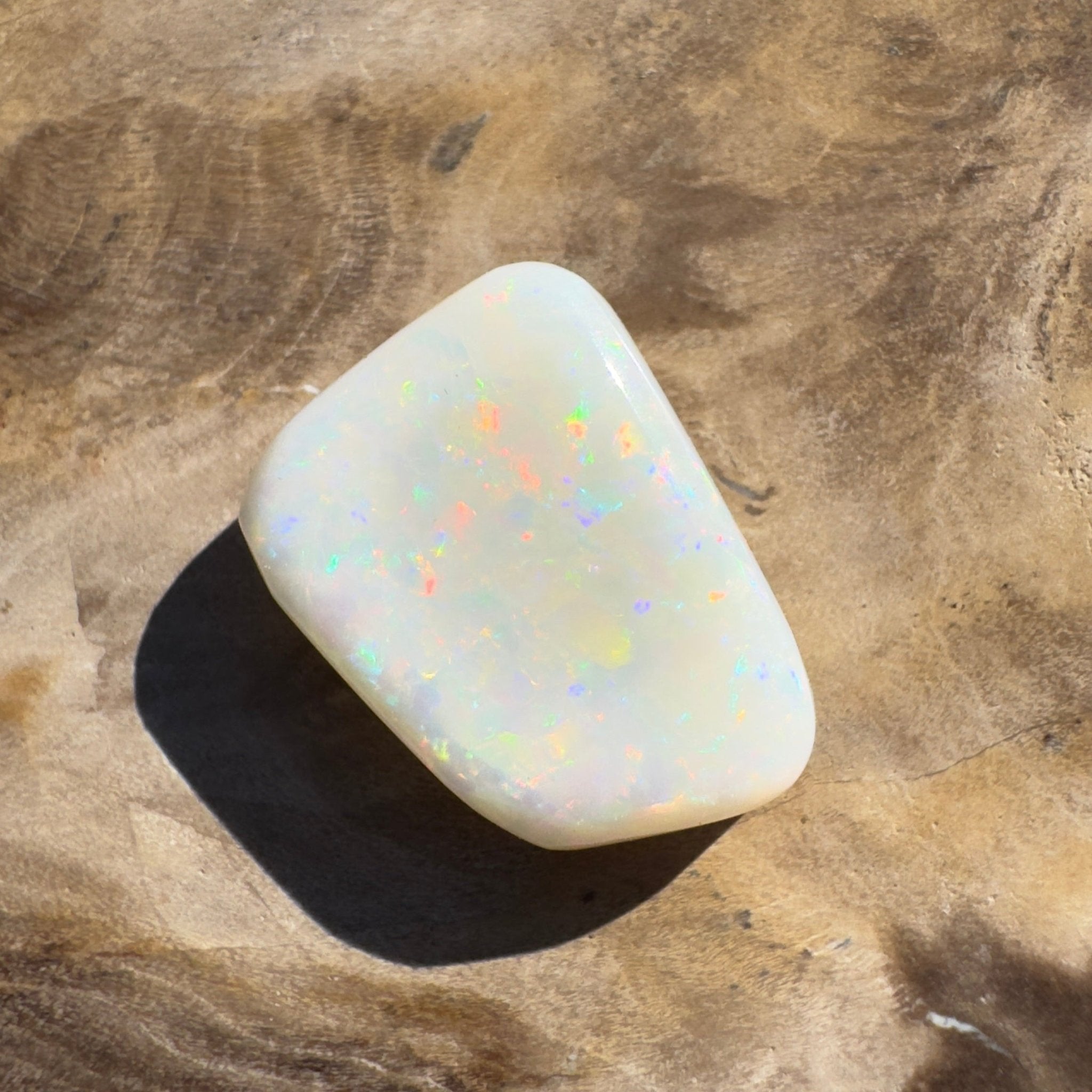 4.7ct Hand - cut Solid Coober Pedy Opal