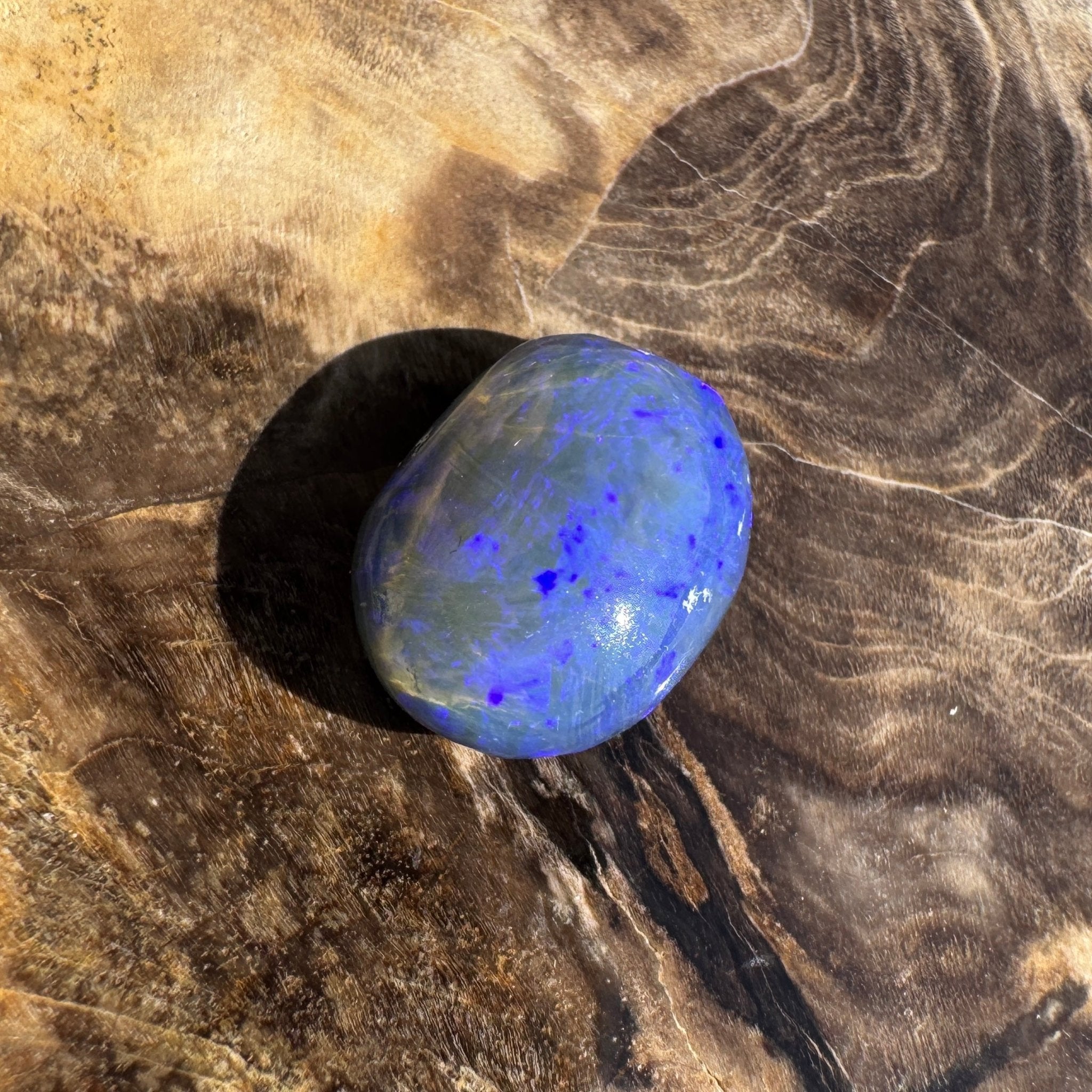 4.7ct Hand - cut Solid Lightning Ridge Semi Black Opal