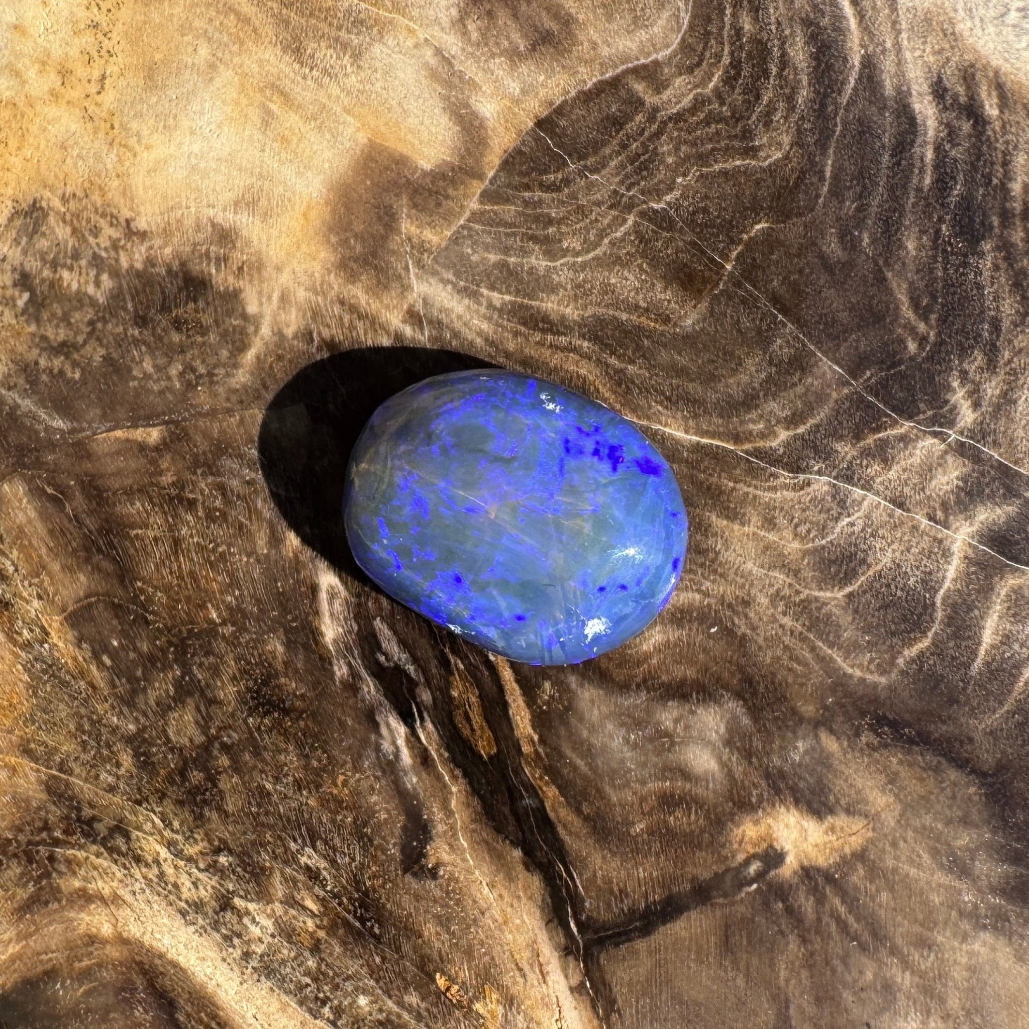 4.7ct Hand - cut Solid Lightning Ridge Semi Black Opal