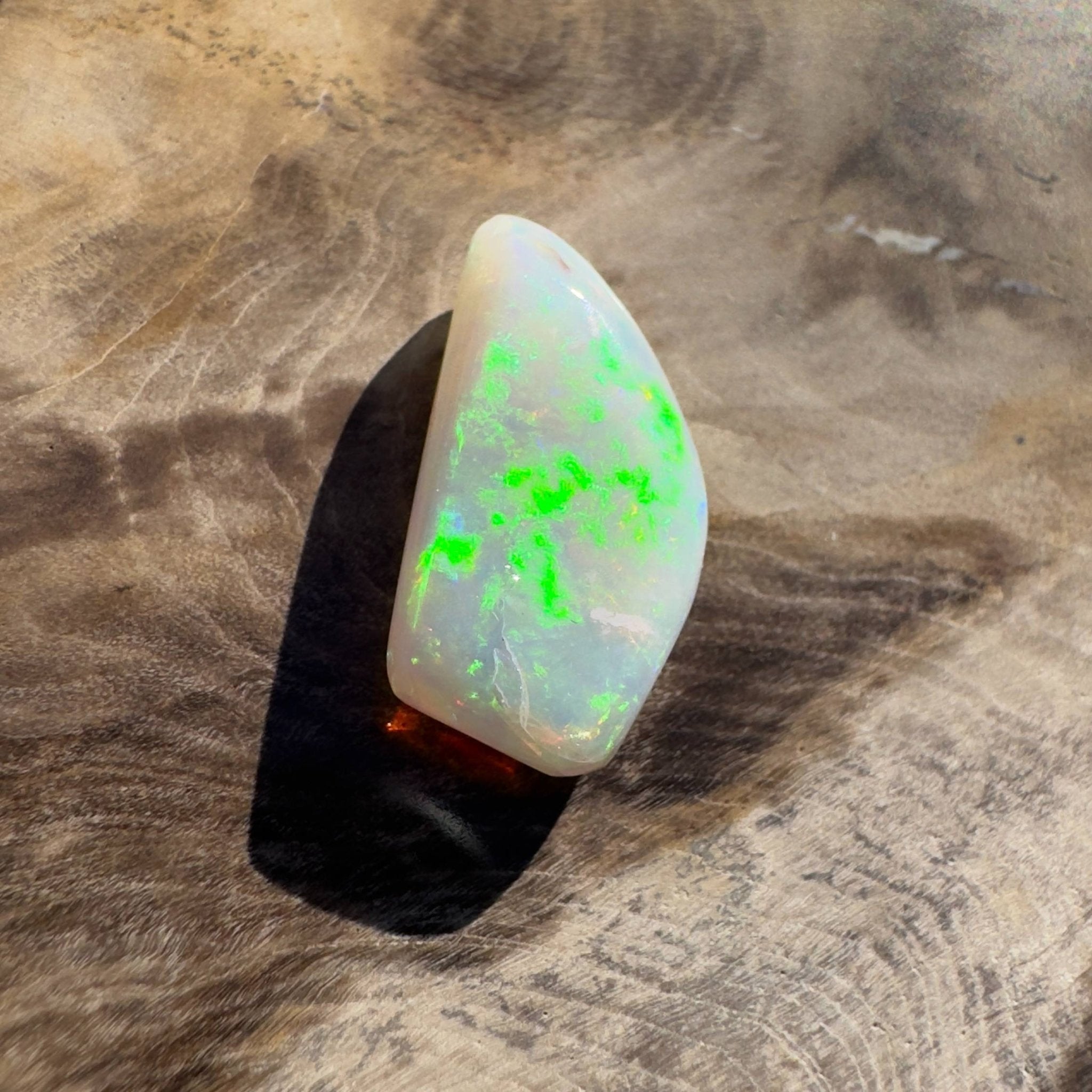 4.8ct Hand - cut Solid Coober Pedy Opal