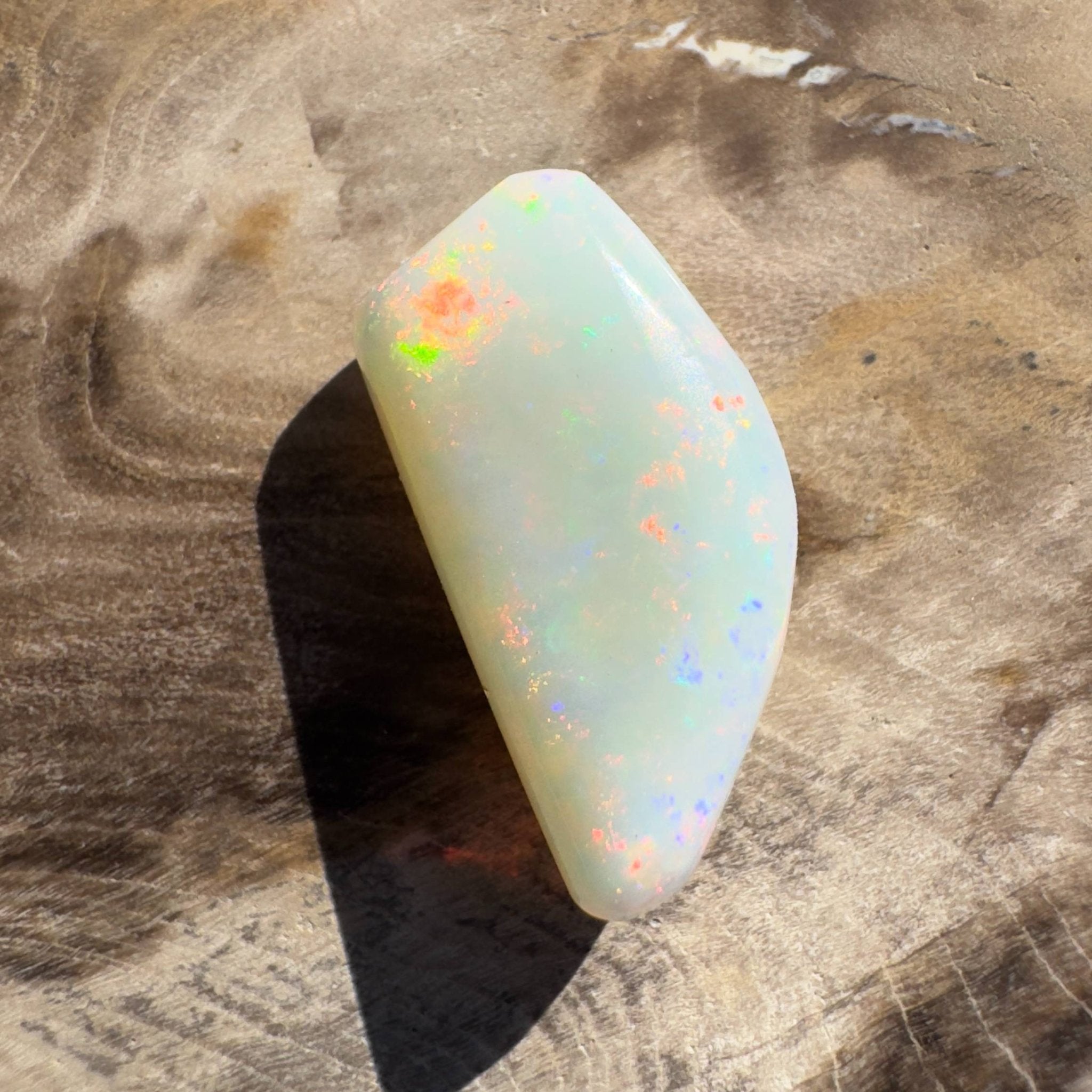 4.8ct Hand - cut Solid Coober Pedy Opal