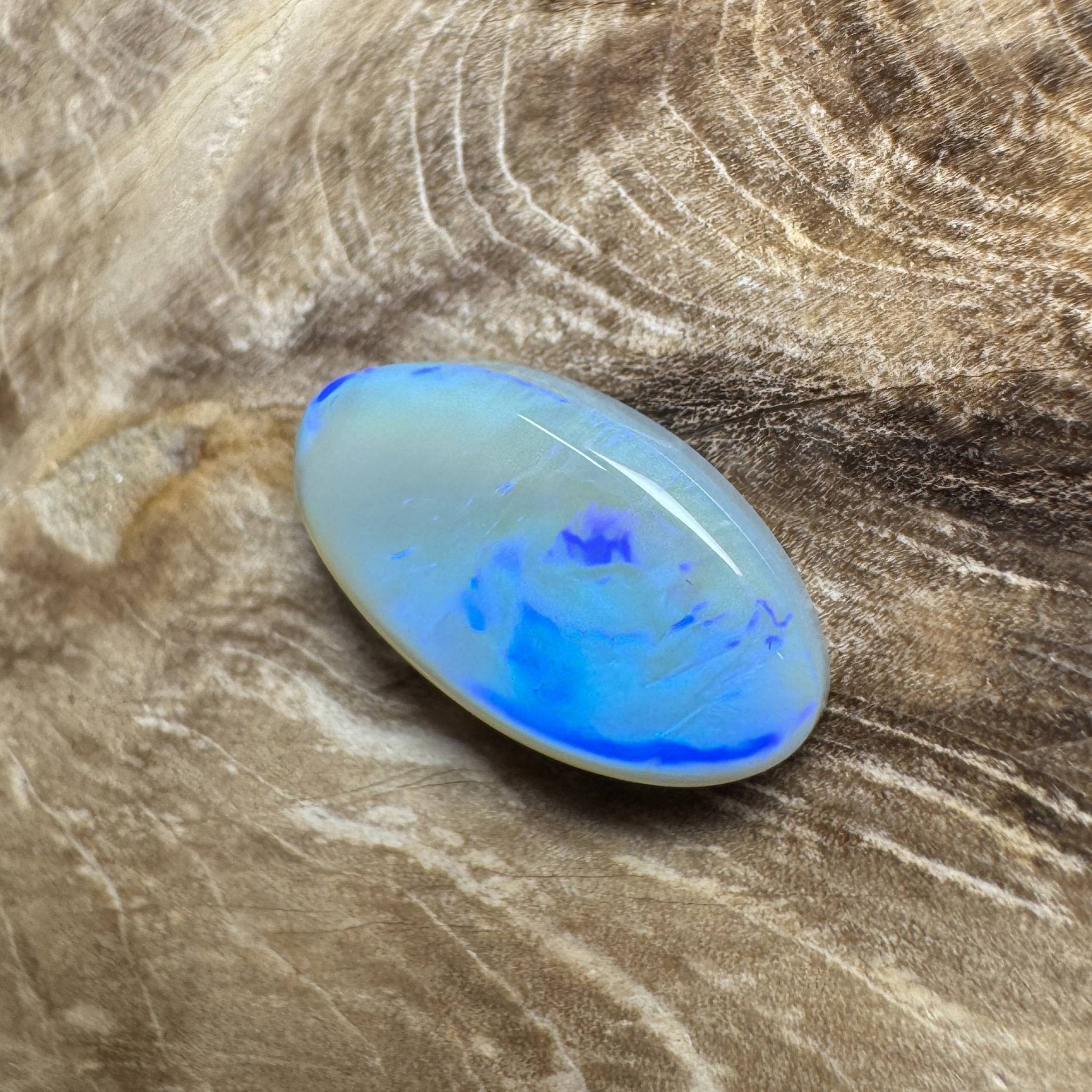 4ct Hand - Cut Solid Coober Pedy Lightning Ridge Opal