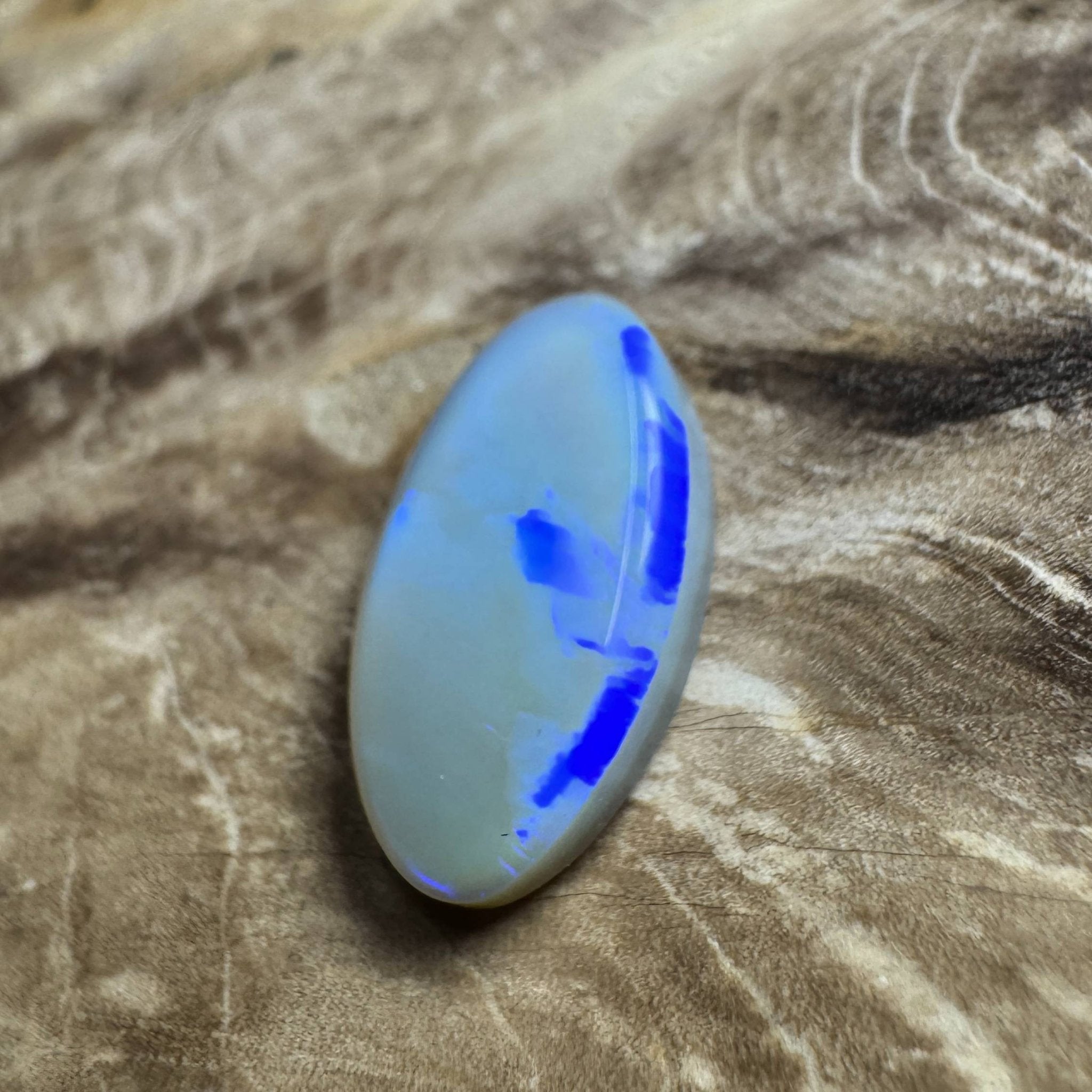 4ct Hand - Cut Solid Coober Pedy Lightning Ridge Opal