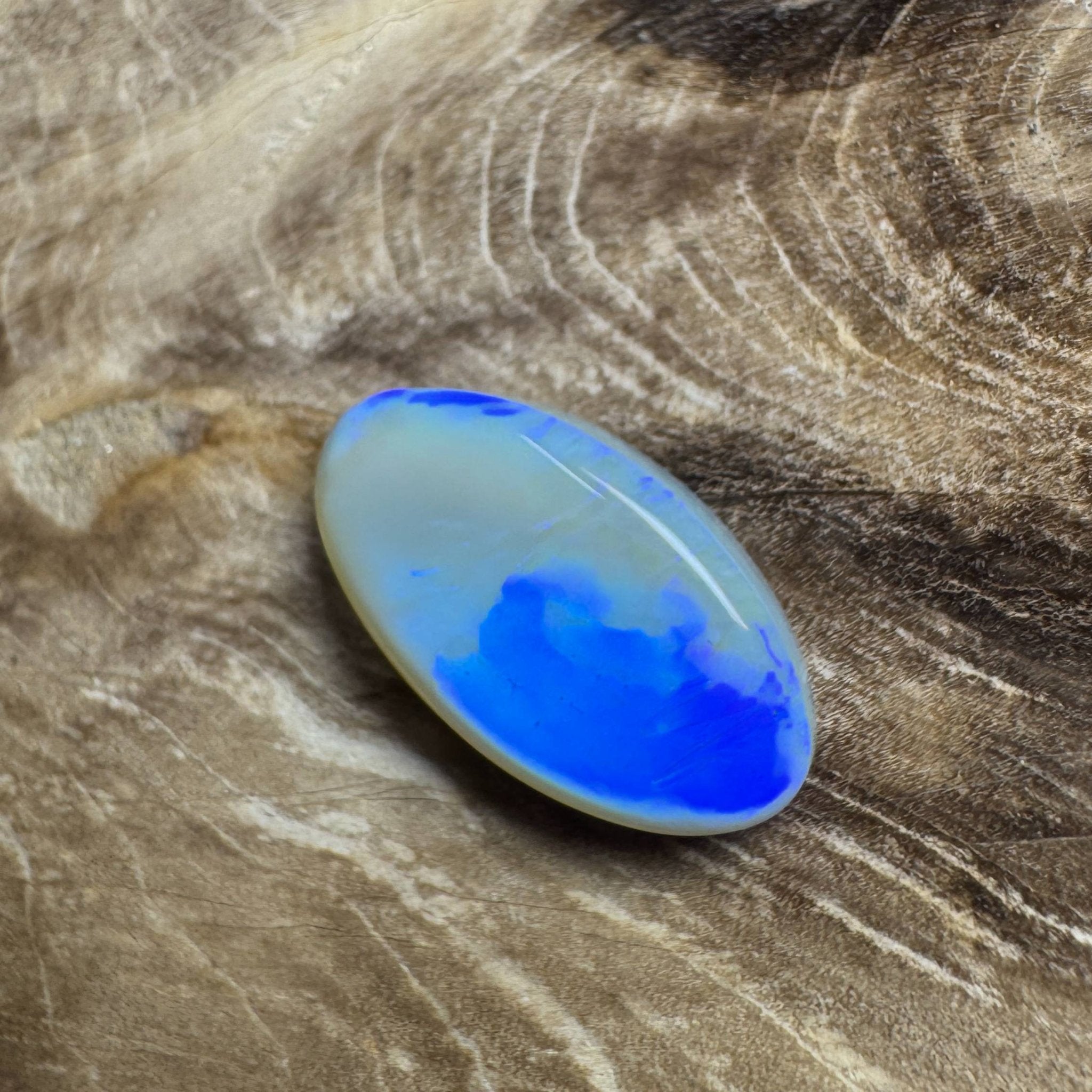 4ct Hand - Cut Solid Coober Pedy Lightning Ridge Opal