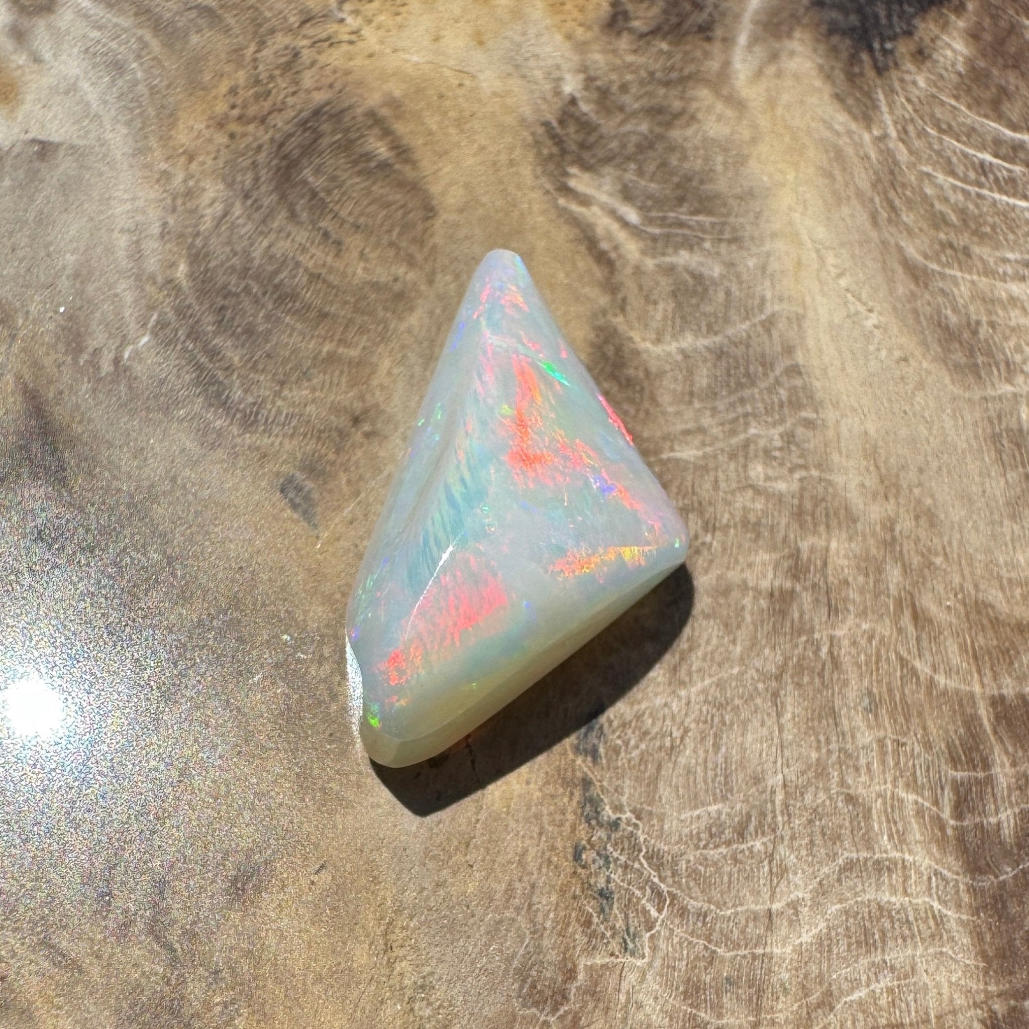 4ct Hand - cut Solid Coober Pedy Opal
