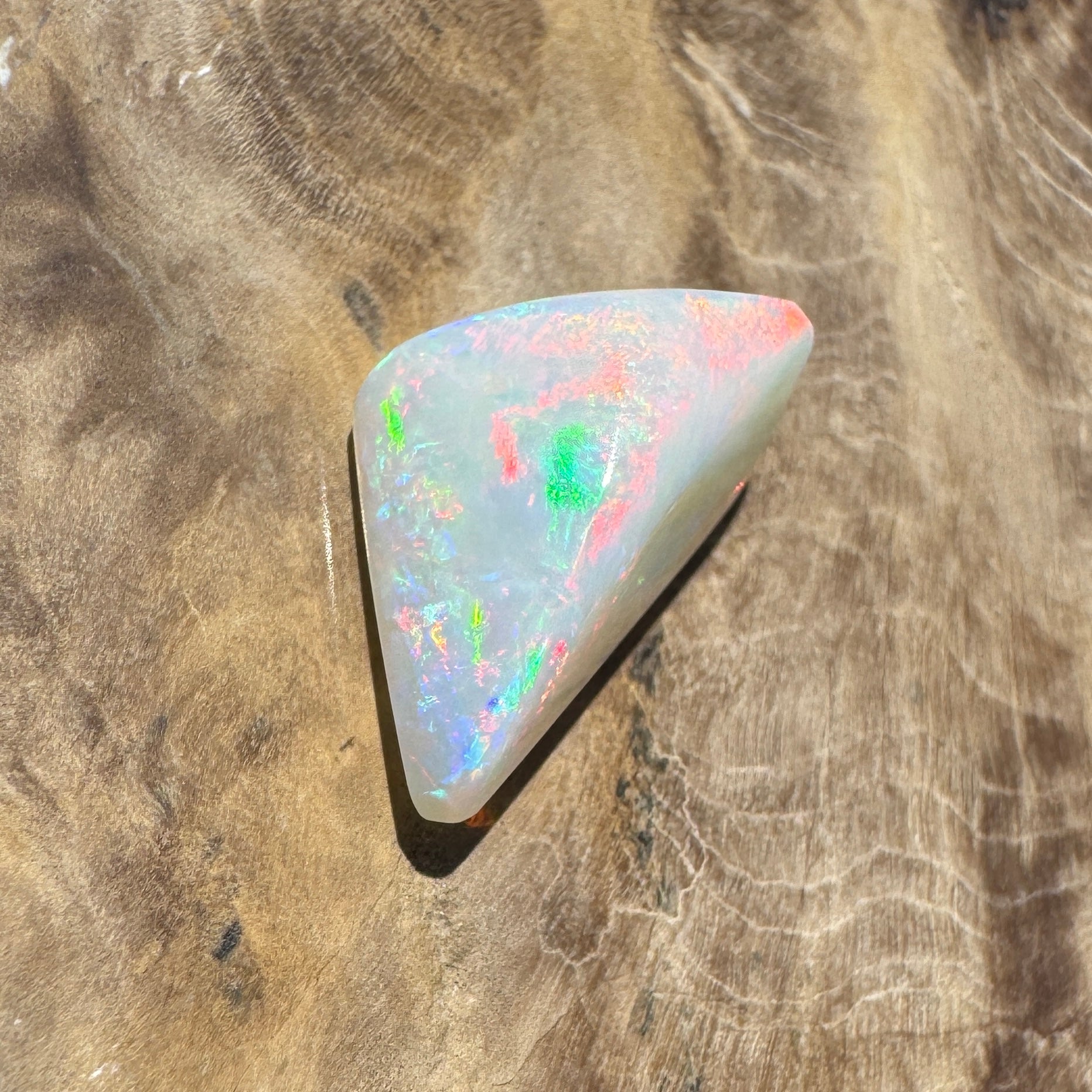 4ct Hand - cut Solid Coober Pedy Opal