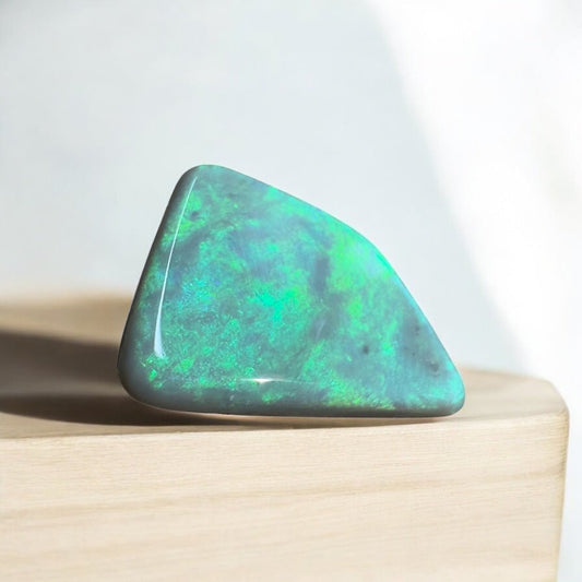 5.3ct Hand - cut Solid Lightning Ridge Semi Black Opal