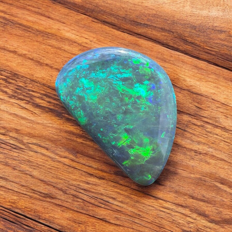 5.4ct Hand - cut Solid Lightning Ridge Semi Black Opal