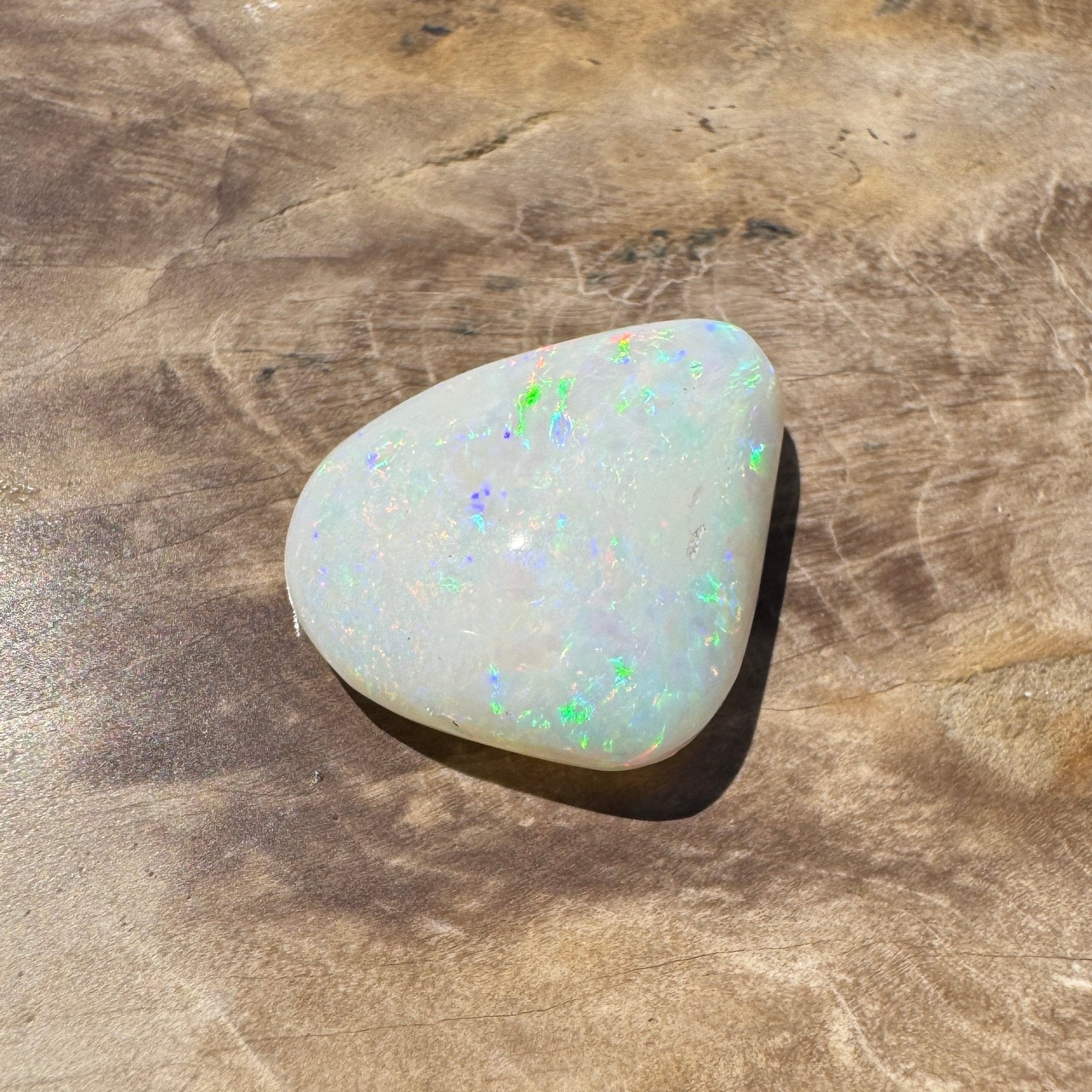 5.6ct Hand - cut Solid Coober Pedy Opal