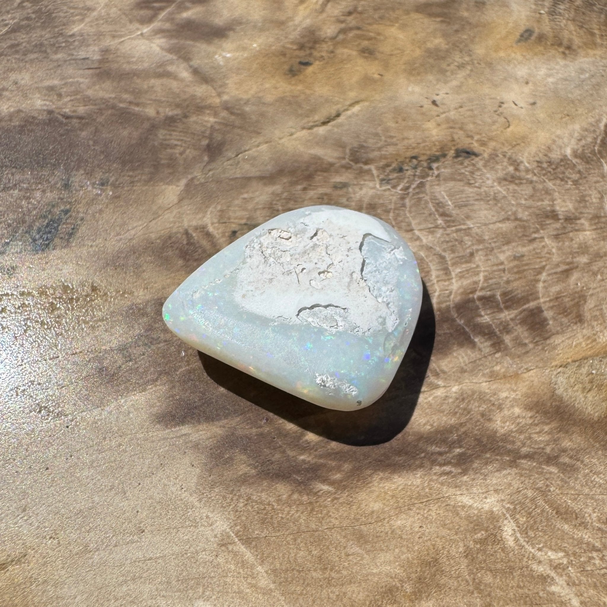 5.6ct Hand - cut Solid Coober Pedy Opal