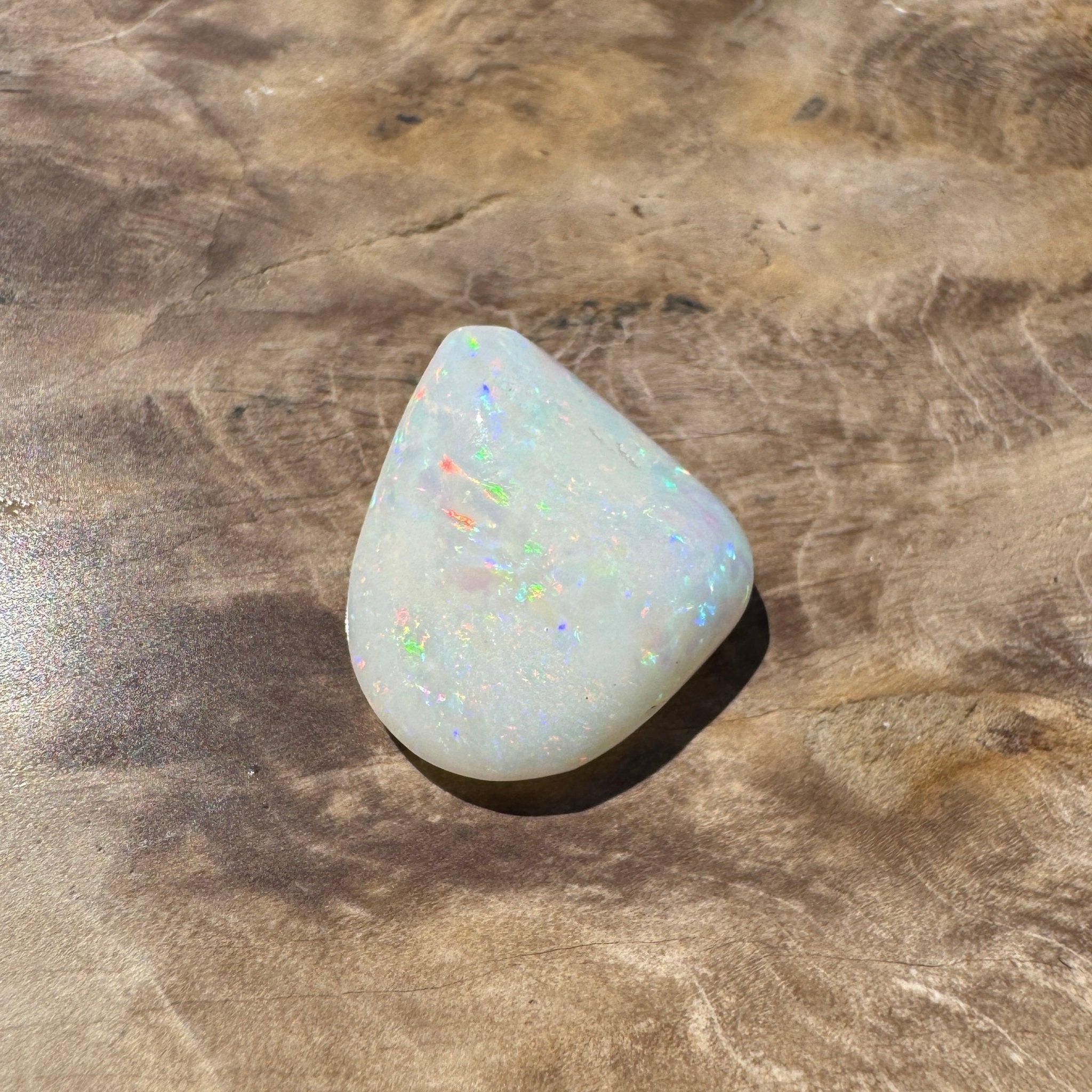 5.6ct Hand - cut Solid Coober Pedy Opal