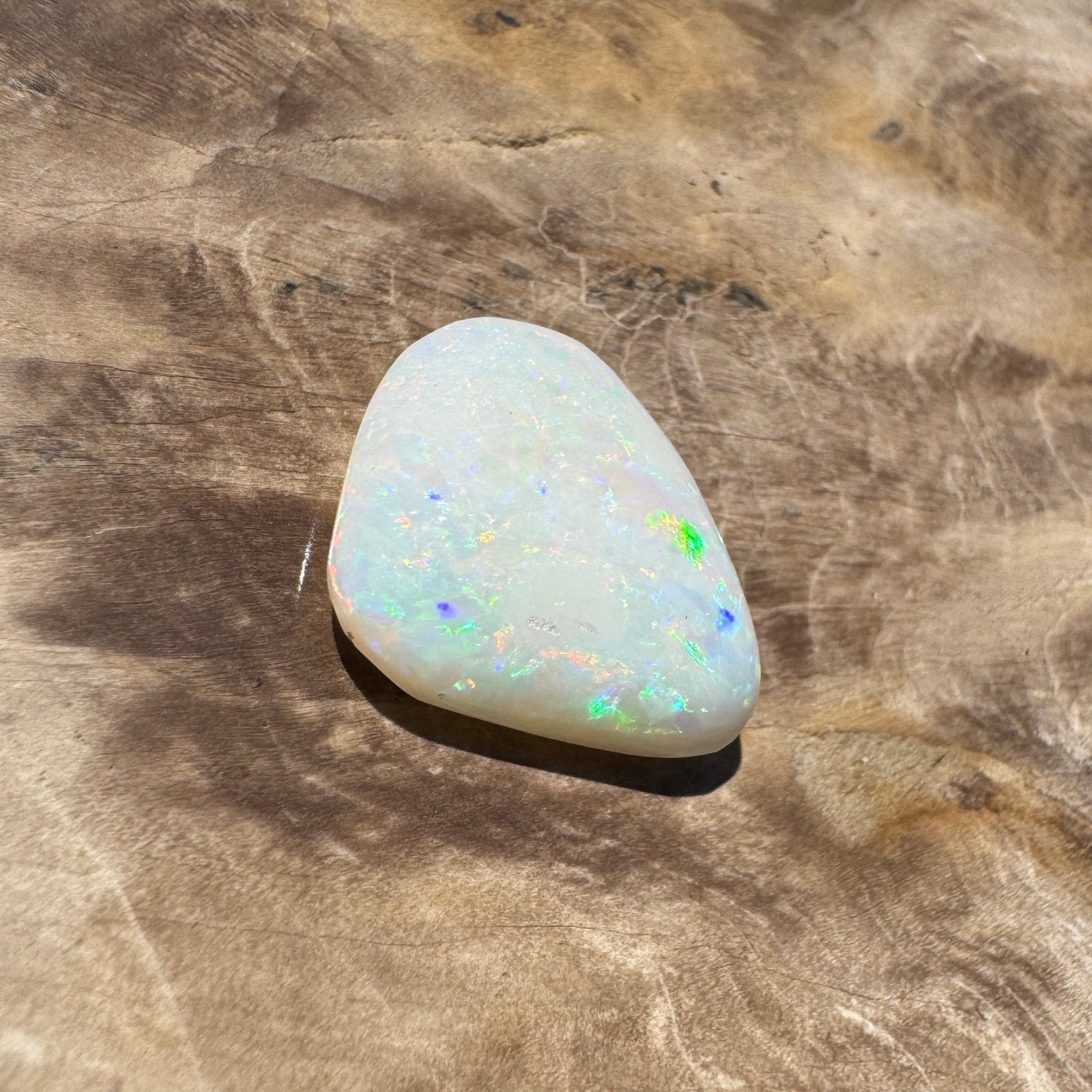 5.6ct Hand - cut Solid Coober Pedy Opal