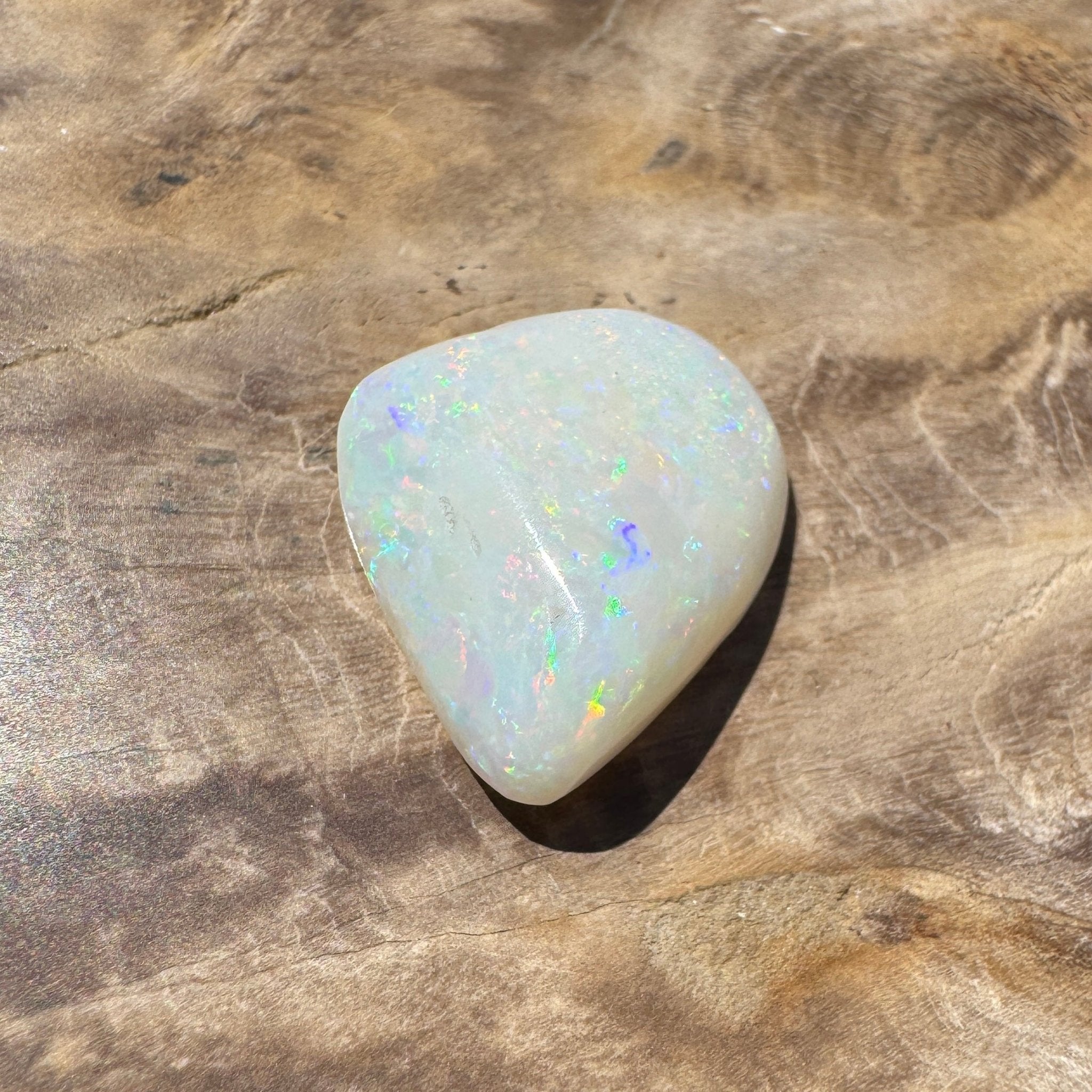 5.6ct Hand - cut Solid Coober Pedy Opal