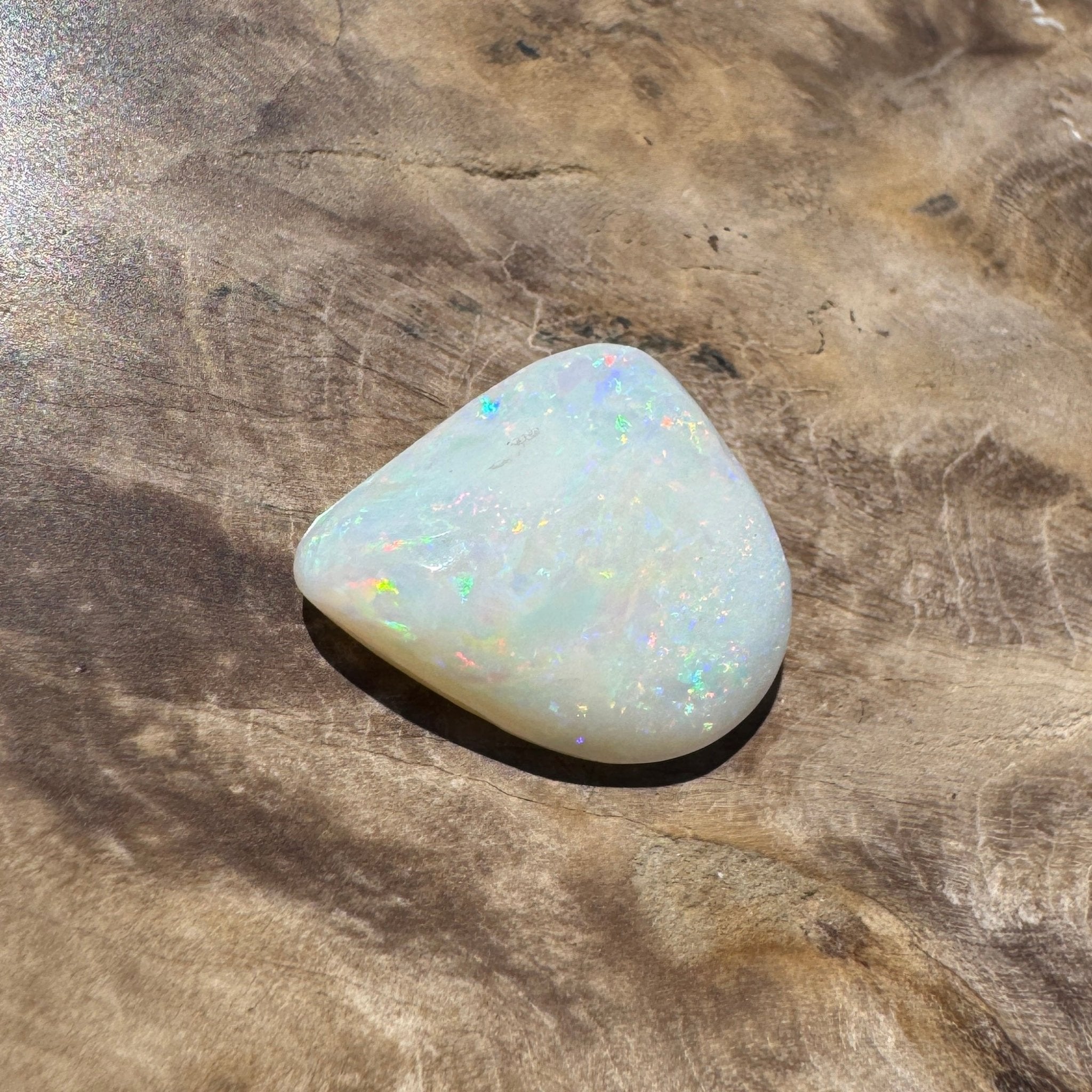 5.6ct Hand - cut Solid Coober Pedy Opal