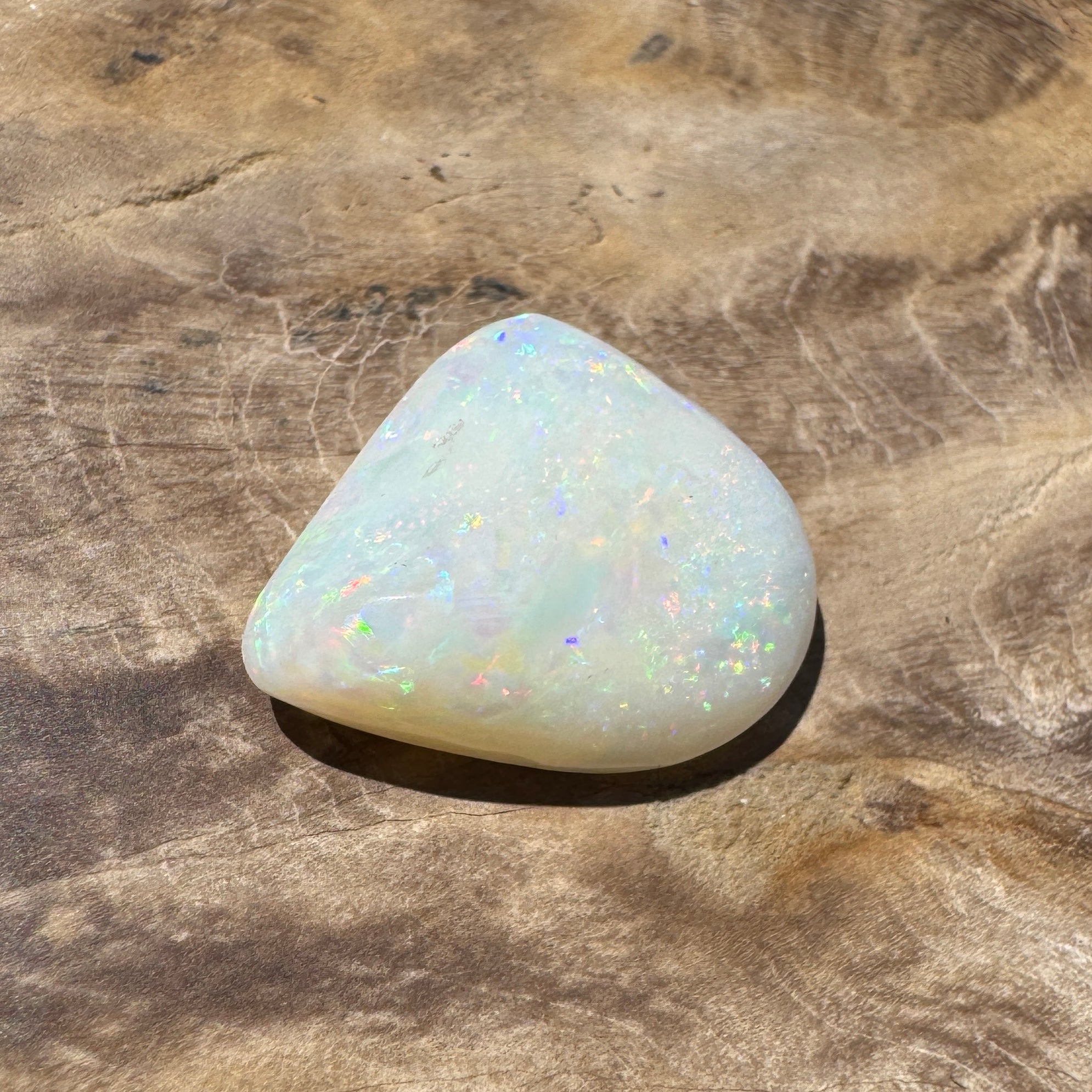 5.6ct Hand - cut Solid Coober Pedy Opal