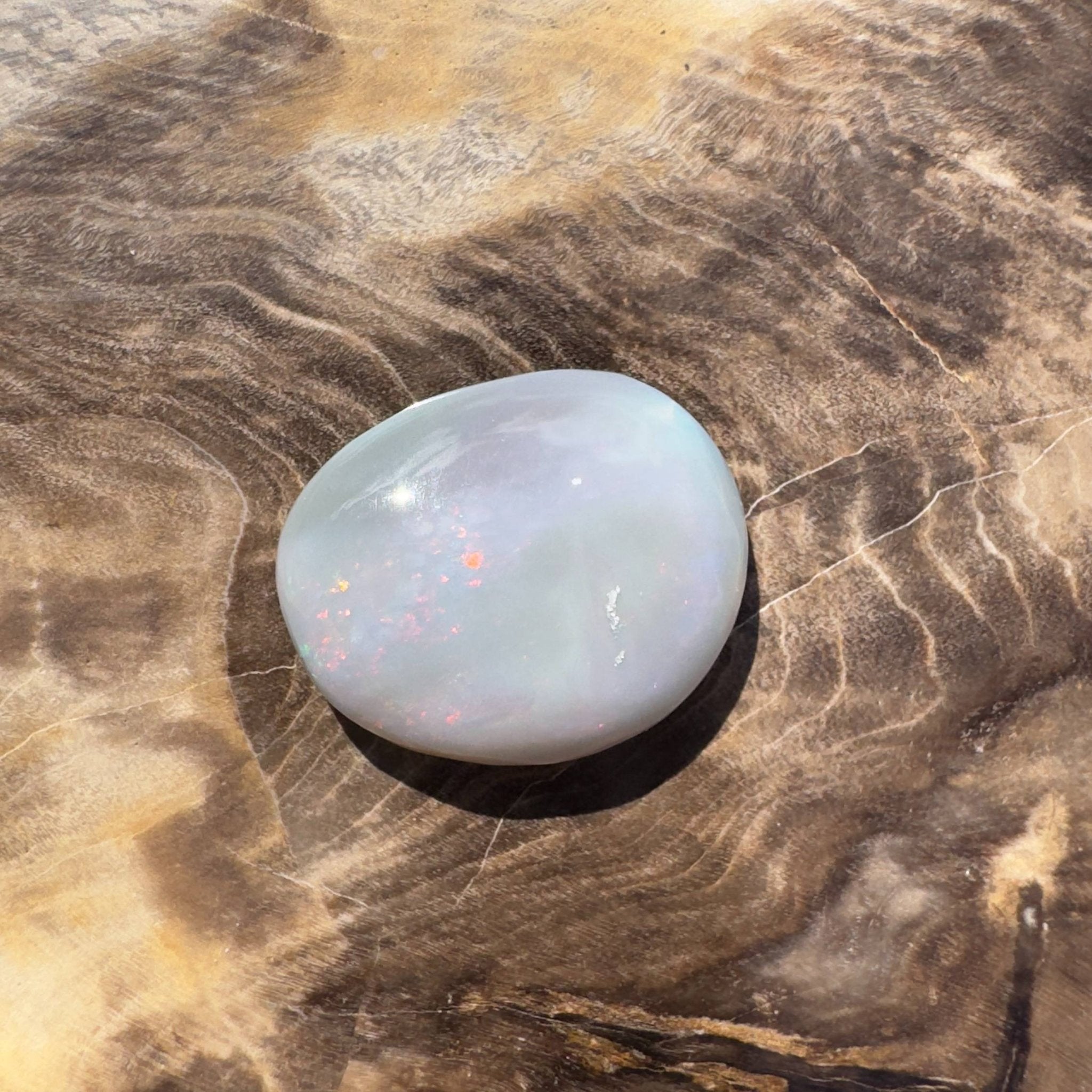 5.7ct Hand - cut Solid Australian Lightning Ridge Opal