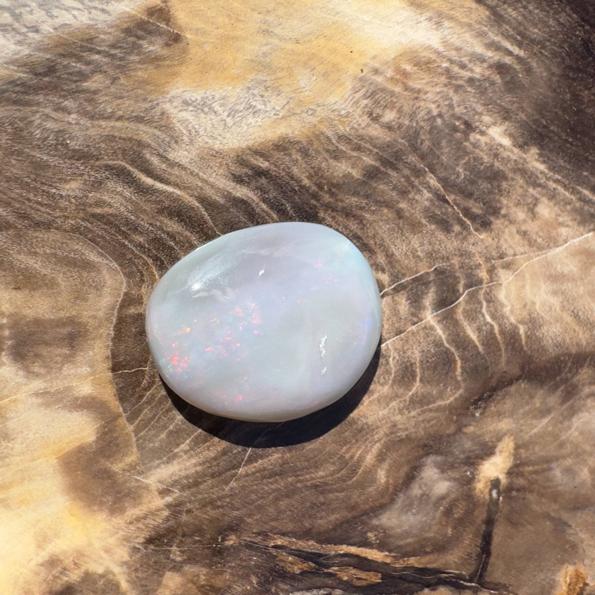 5.7ct Hand - cut Solid Australian Lightning Ridge Opal