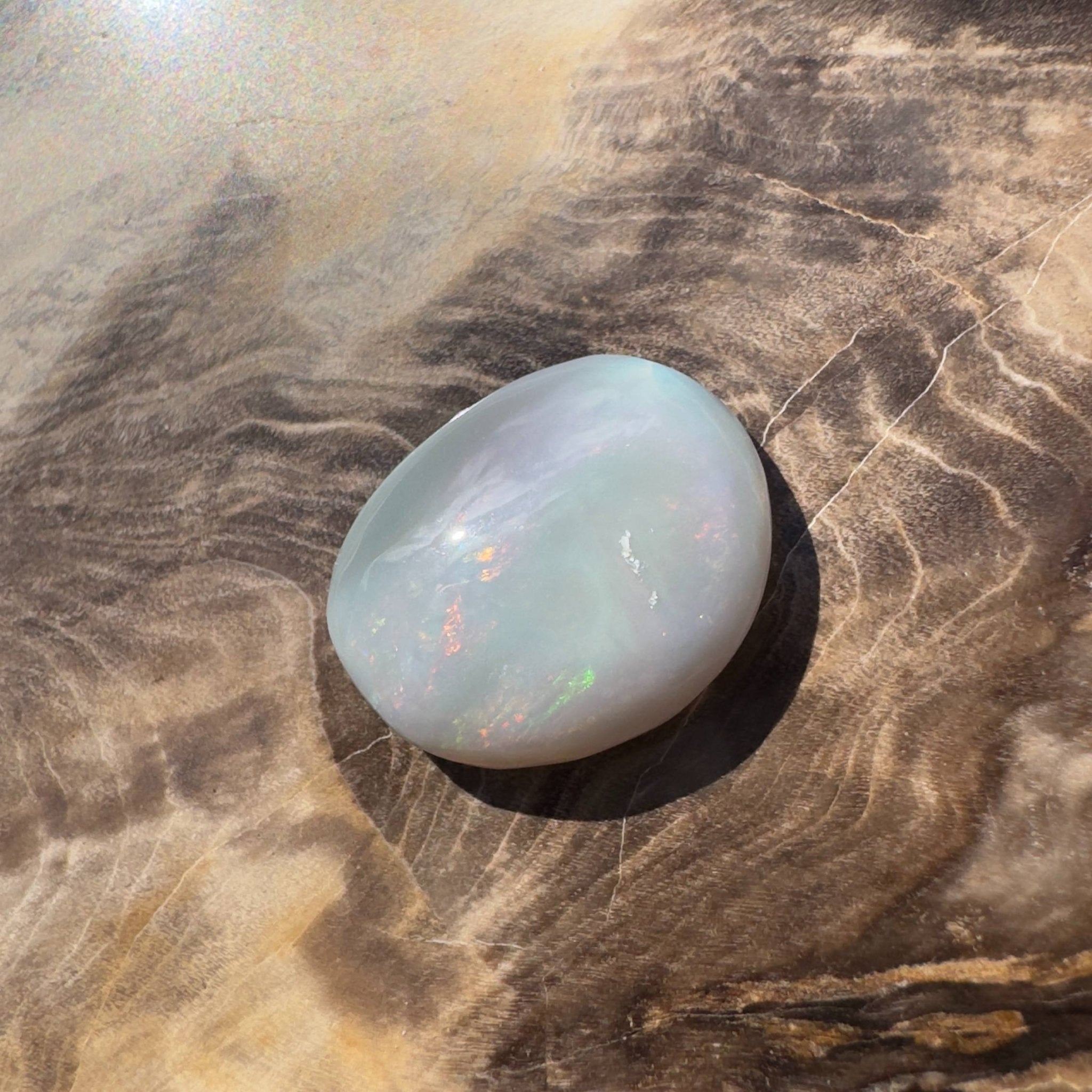 5.7ct Hand - cut Solid Australian Lightning Ridge Opal