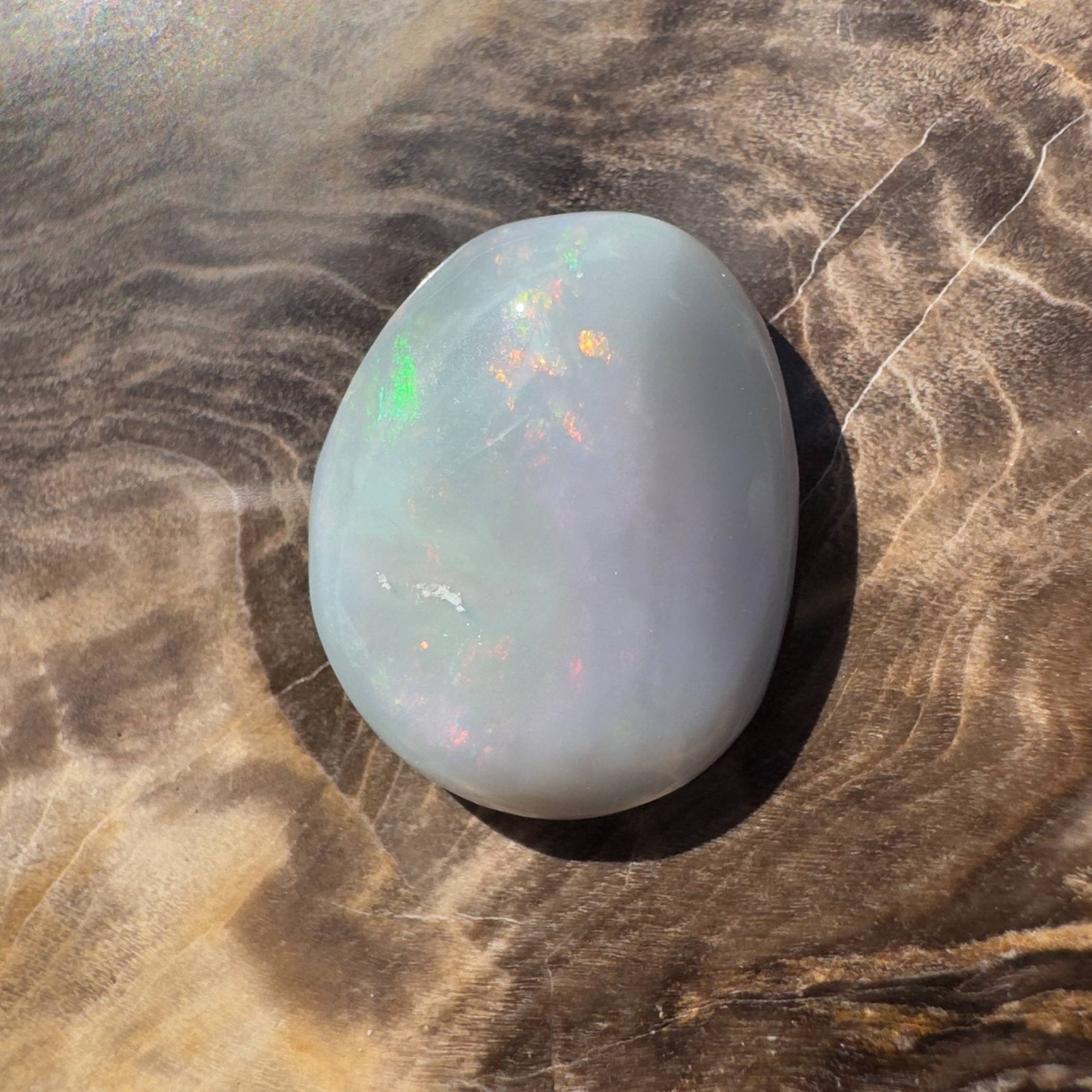 5.7ct Hand - cut Solid Australian Lightning Ridge Opal