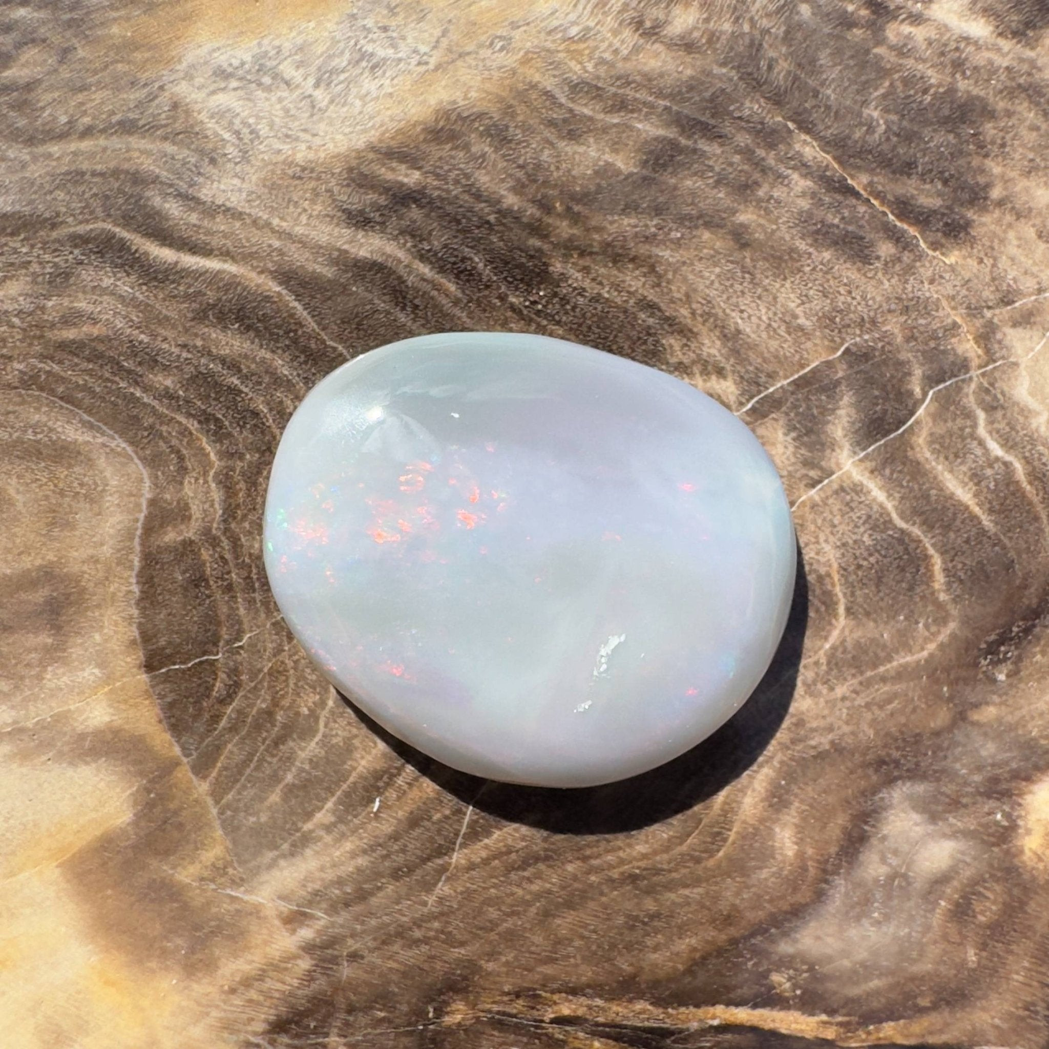 5.7ct Hand - cut Solid Australian Lightning Ridge Opal
