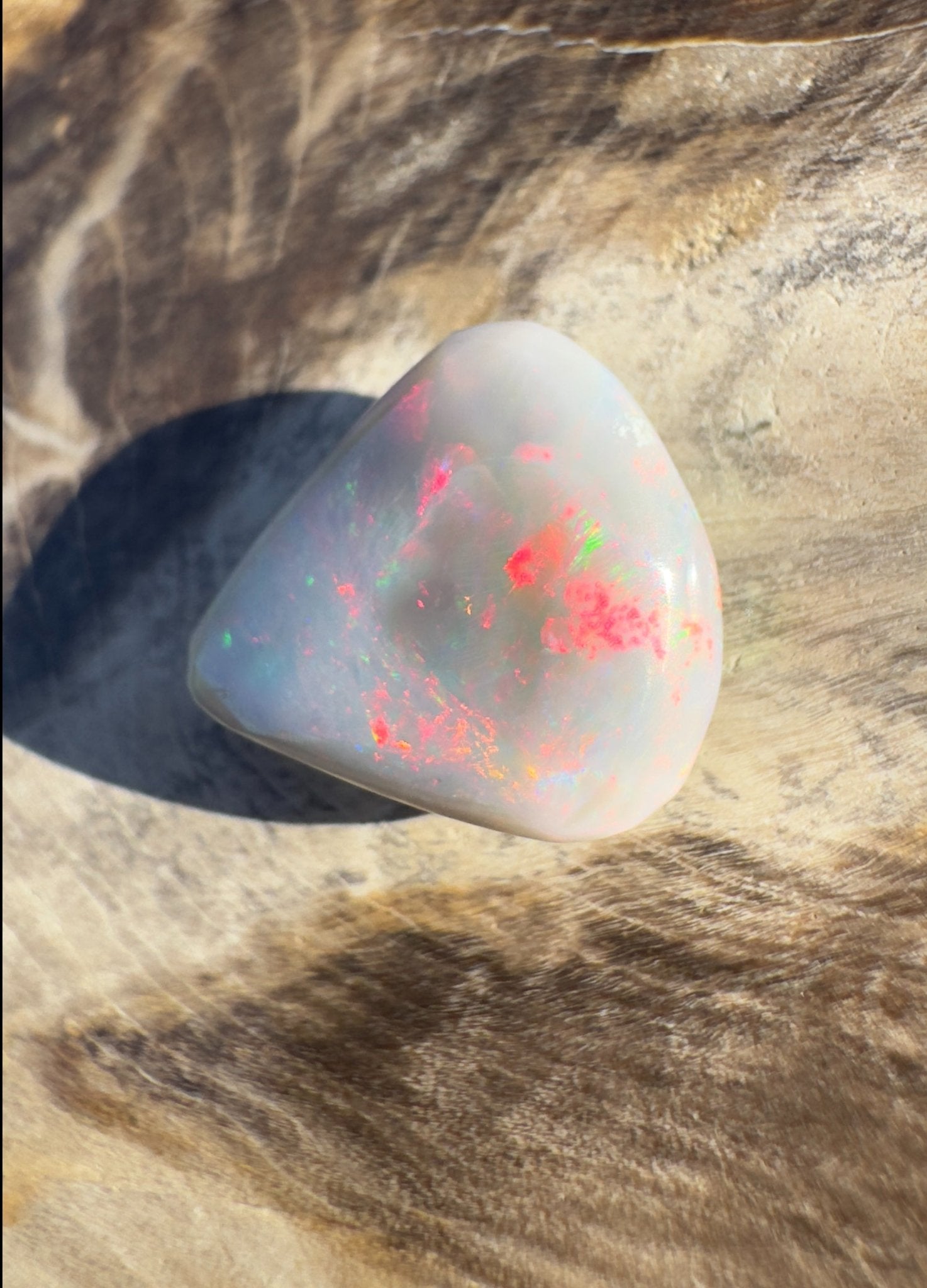 5ct Hand - cut Solid Lightning Ridge Semi Black Opal