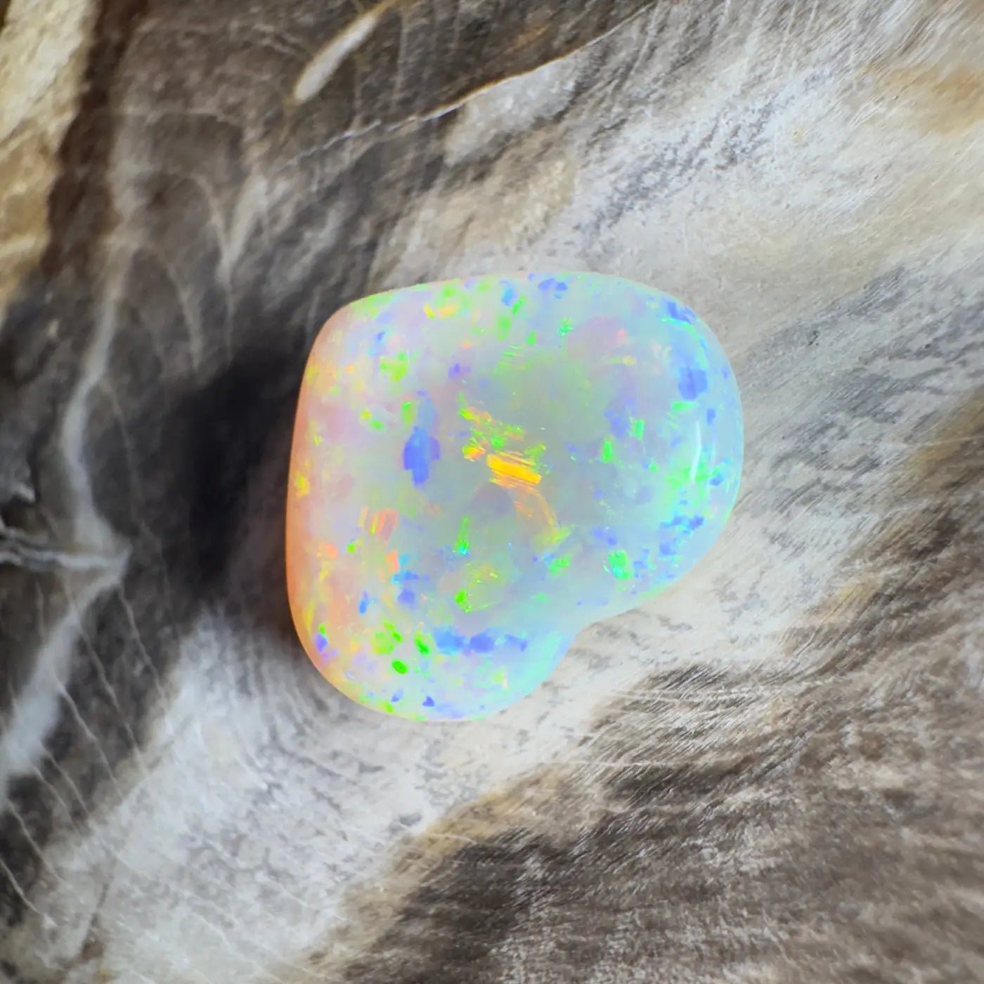 6.3ct Coober Pedy Opal Solid Hand - Cut