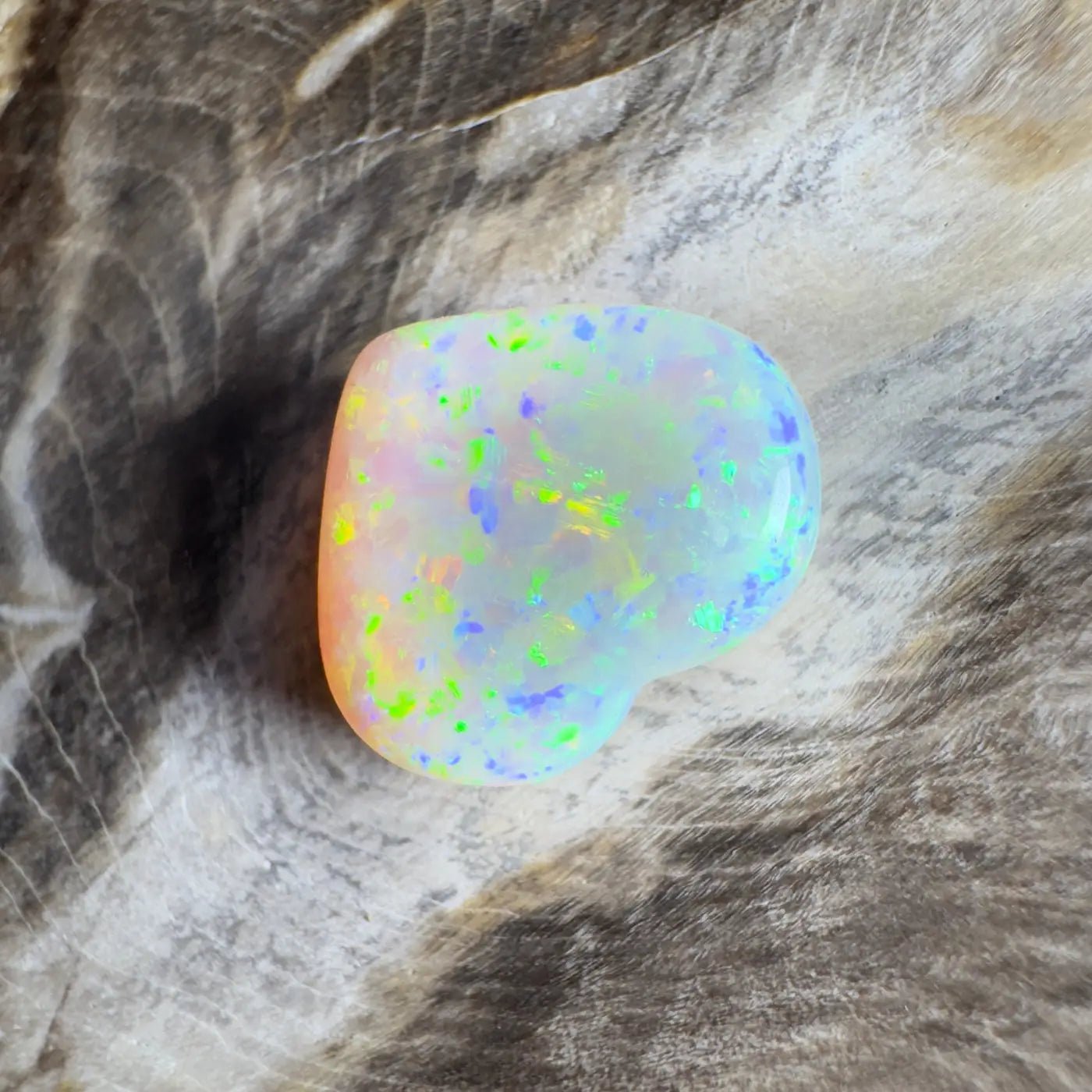6.3ct Coober Pedy Opal Solid Hand - Cut
