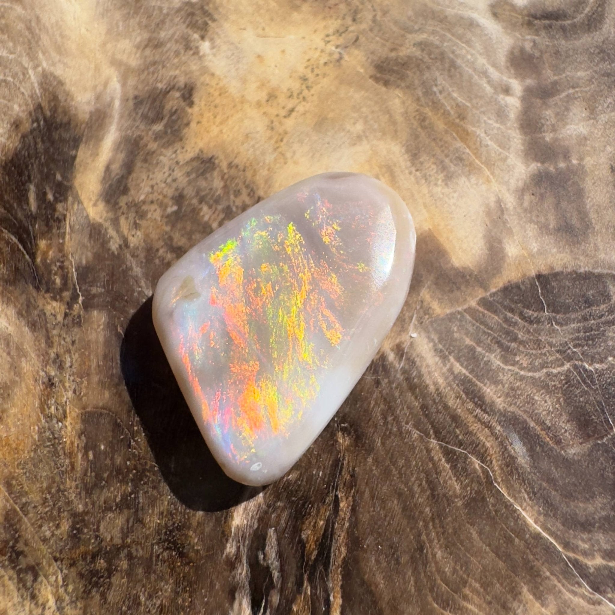6.3CT Hand - cut Solid Australian Coober Pedy Opal