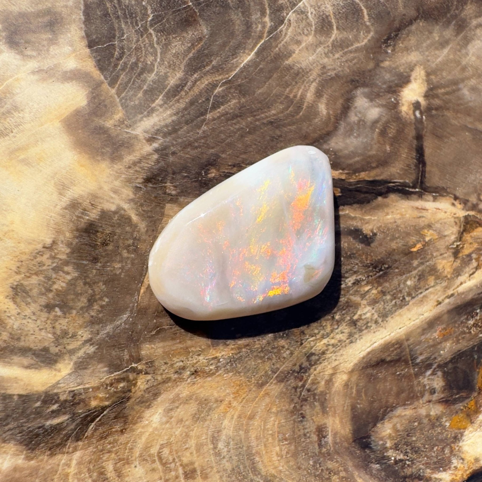6.3CT Hand - cut Solid Australian Coober Pedy Opal