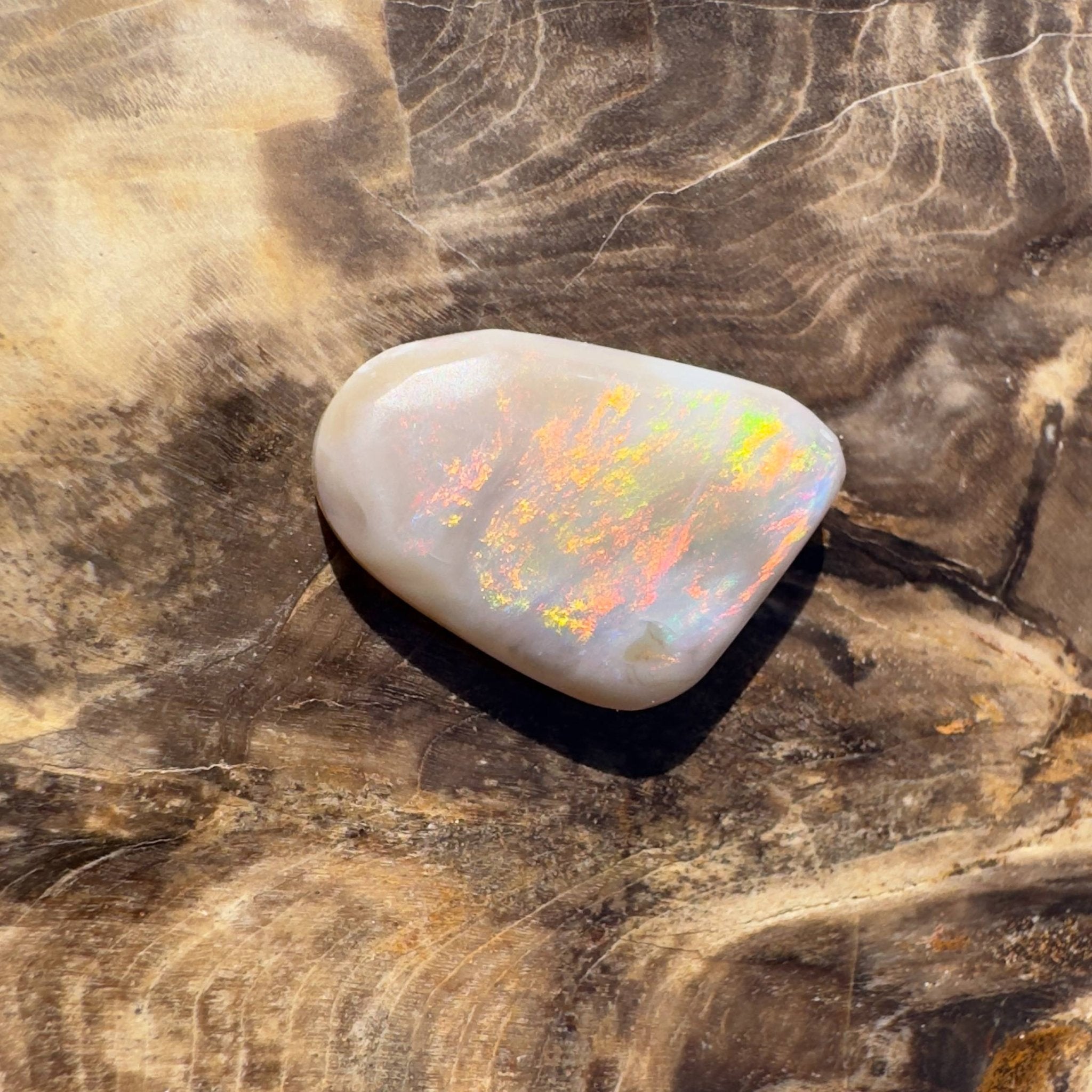 6.3CT Hand - cut Solid Australian Coober Pedy Opal