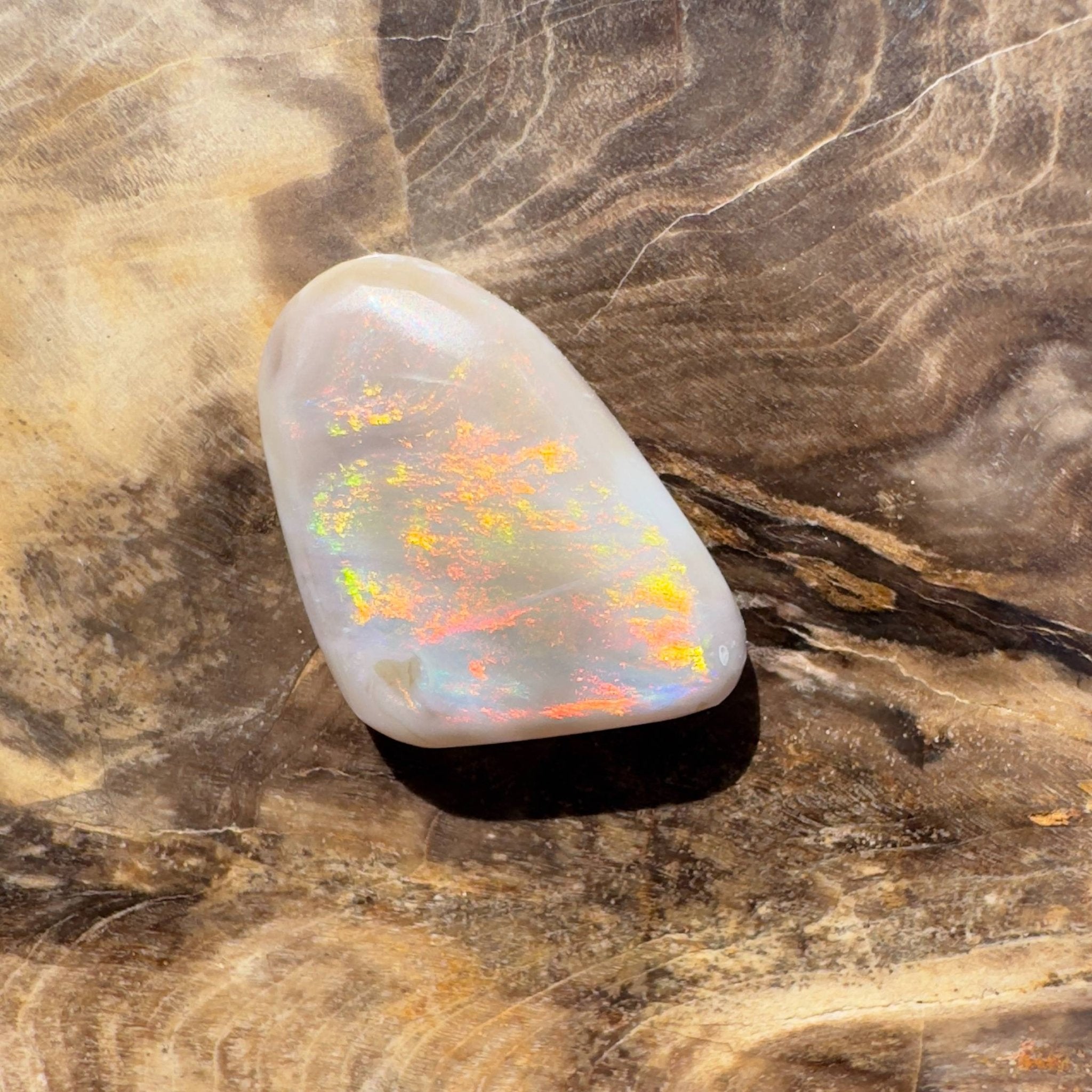 6.3CT Hand - cut Solid Australian Coober Pedy Opal