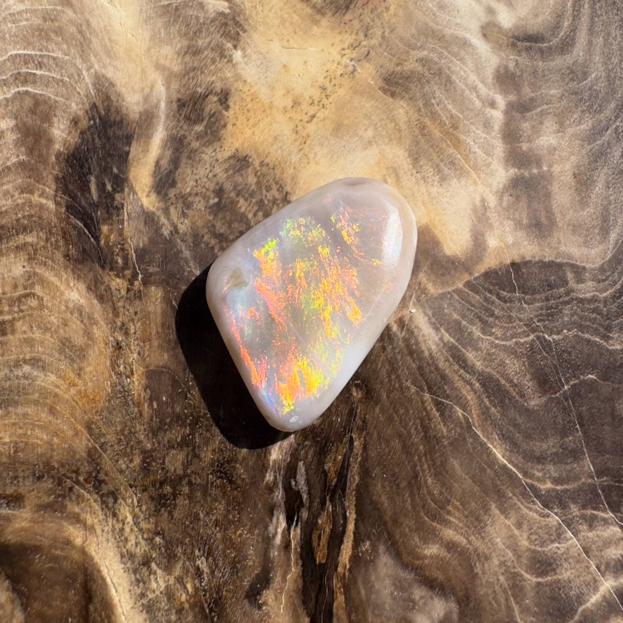 6.3CT Hand - cut Solid Australian Coober Pedy Opal