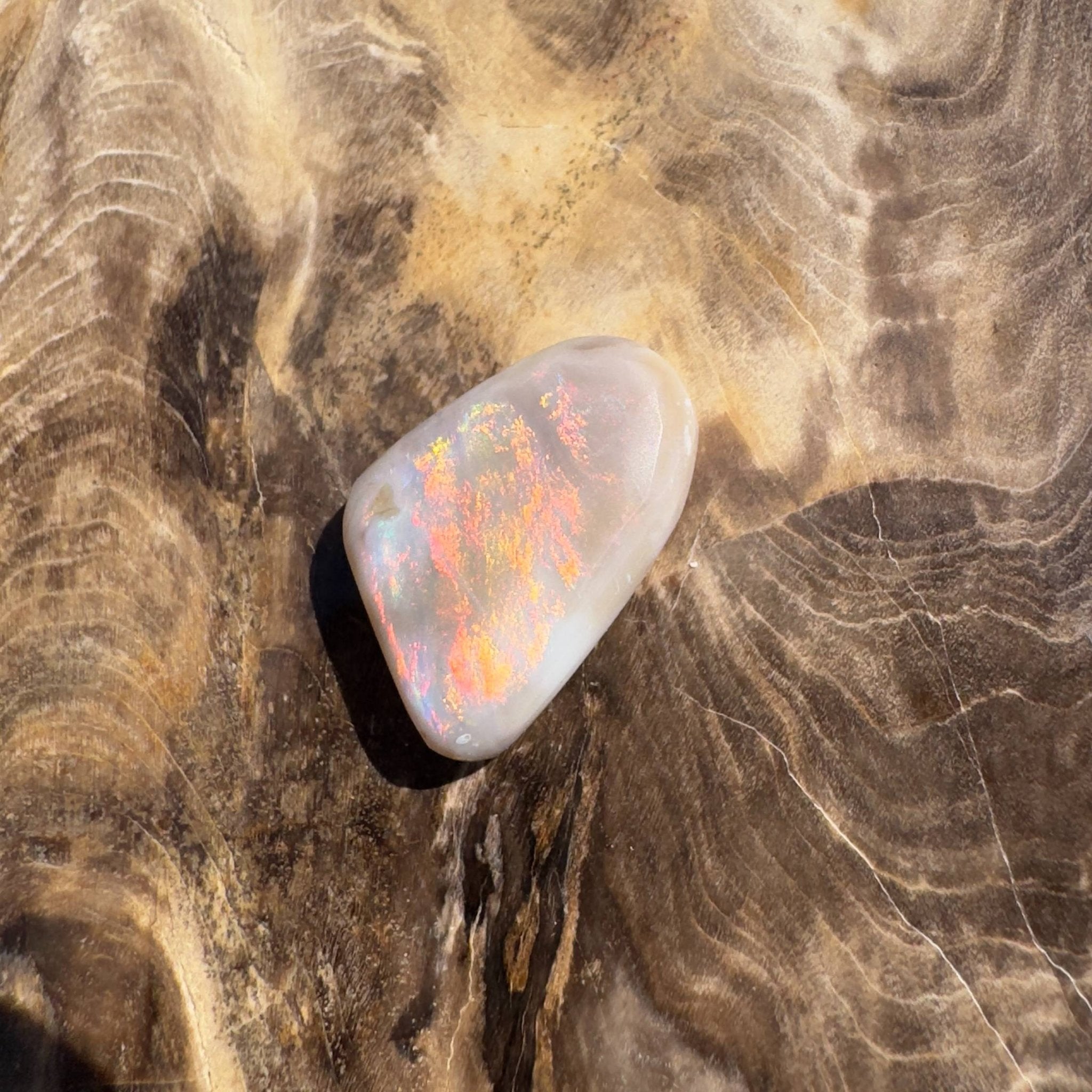6.3CT Hand - cut Solid Australian Coober Pedy Opal