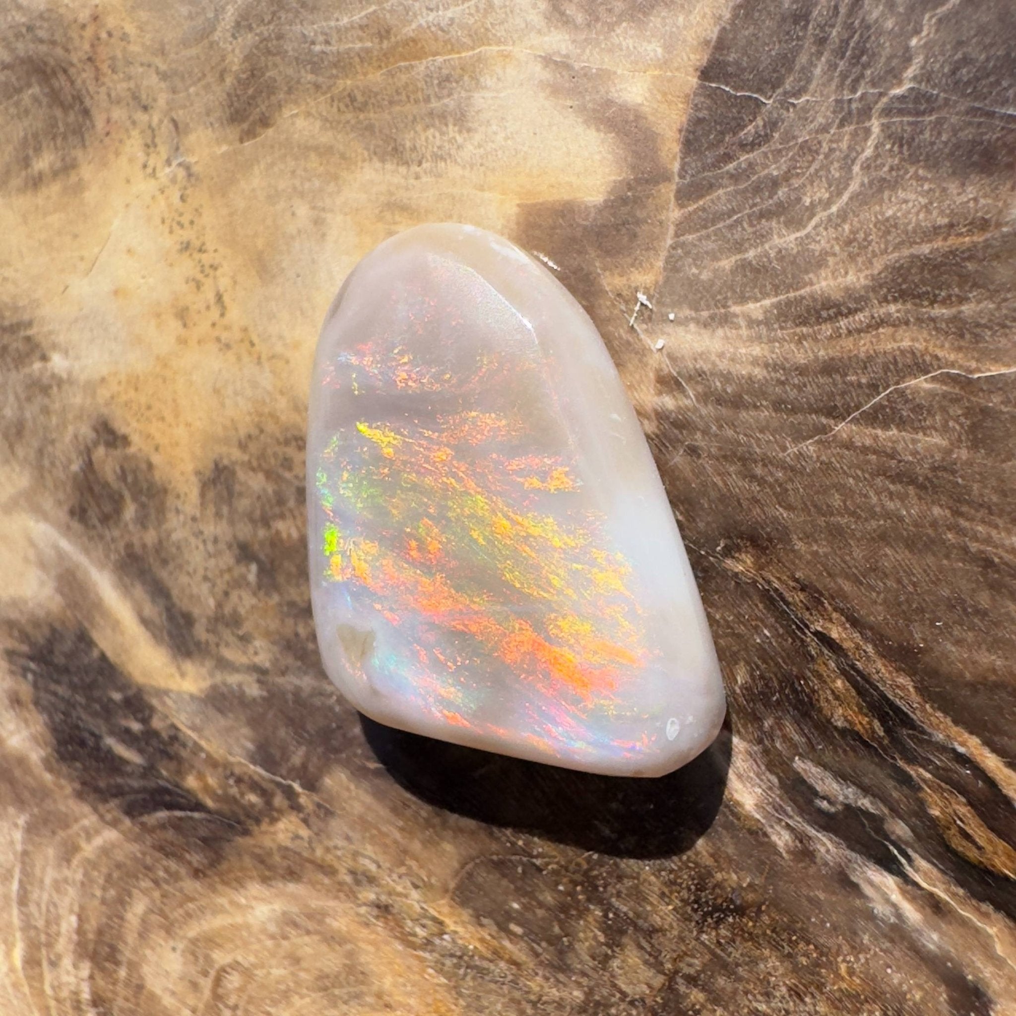 6.3CT Hand - cut Solid Australian Coober Pedy Opal