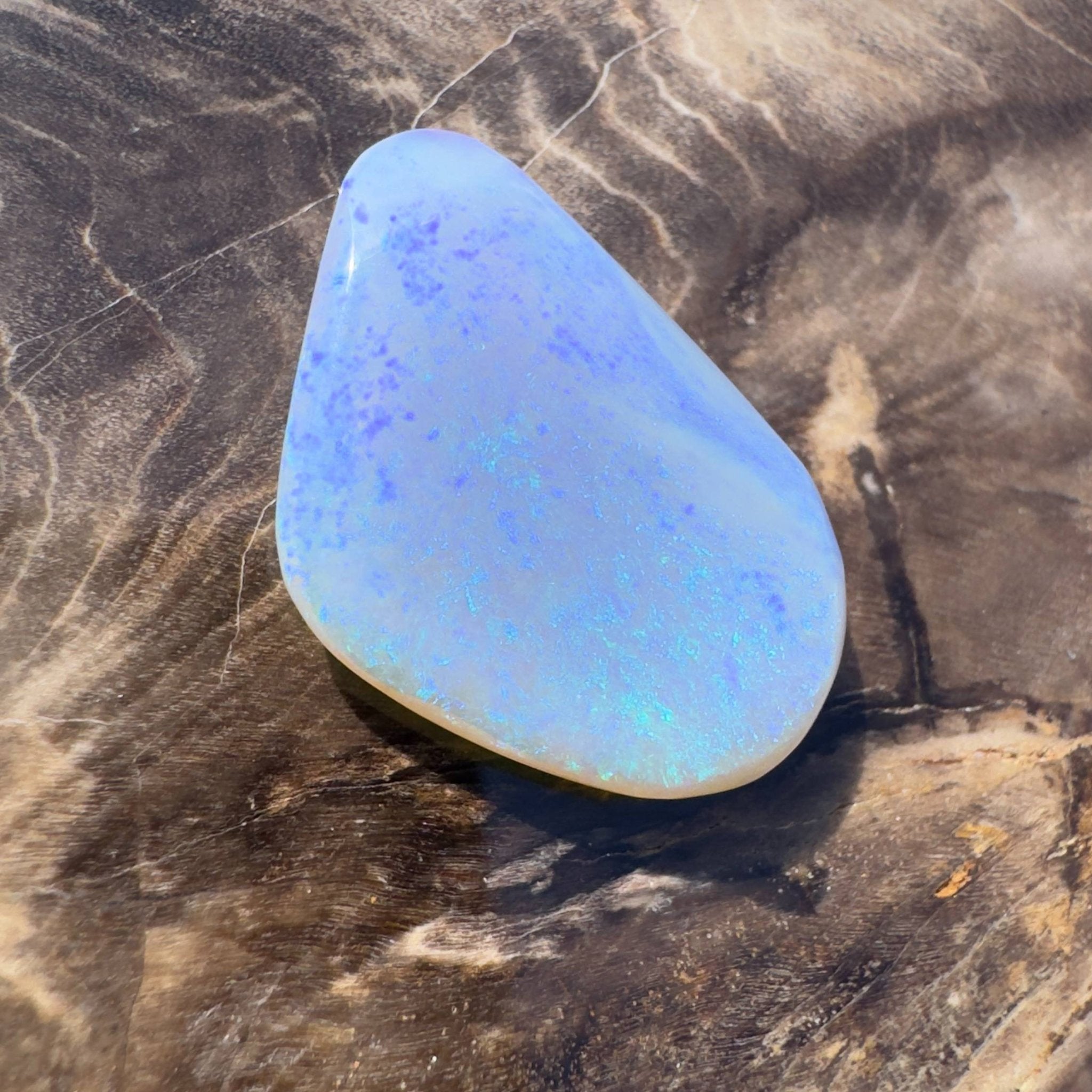 6.3ct Hand - cut Solid Australian Lightning Ridge Opal