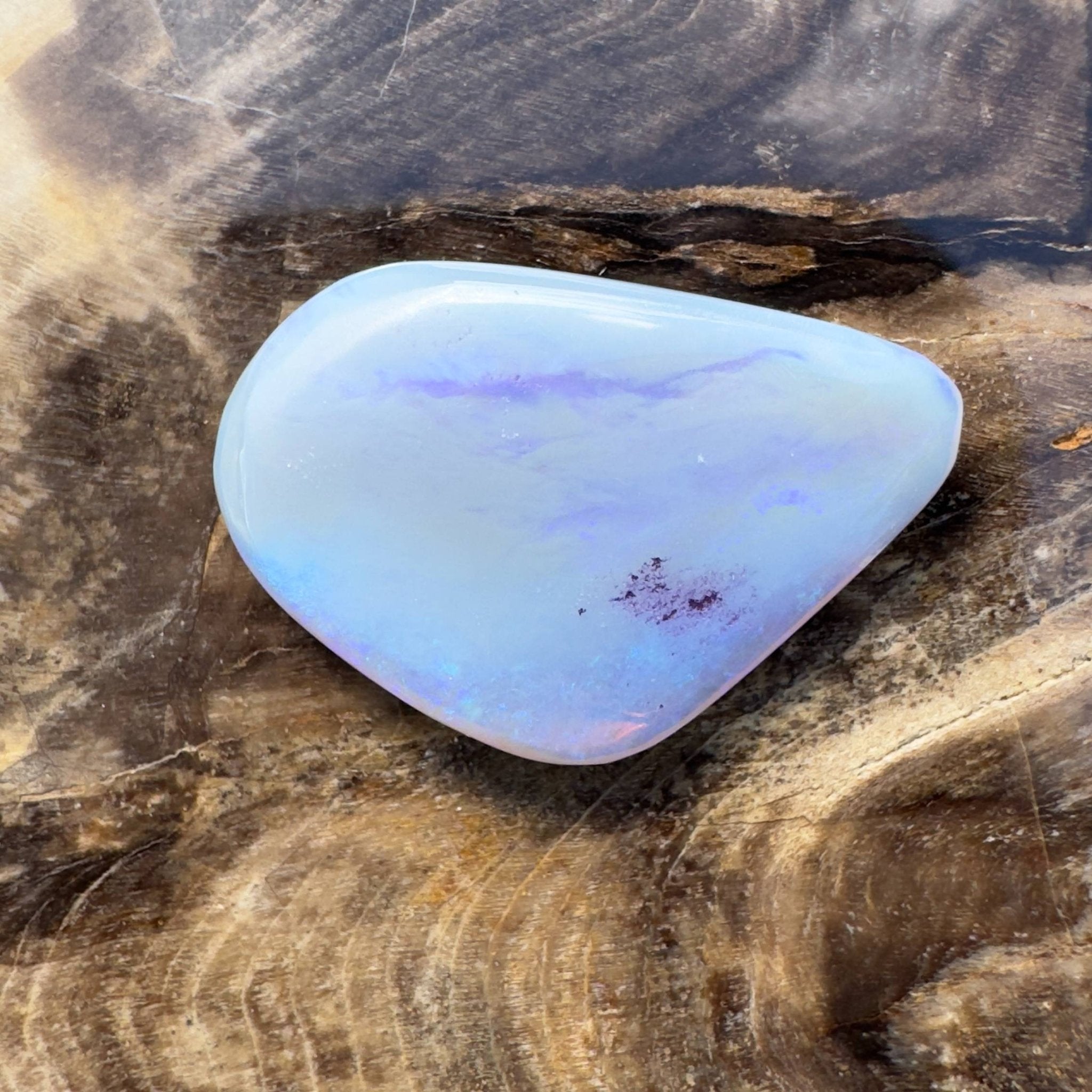 6.3ct Hand - cut Solid Australian Lightning Ridge Opal