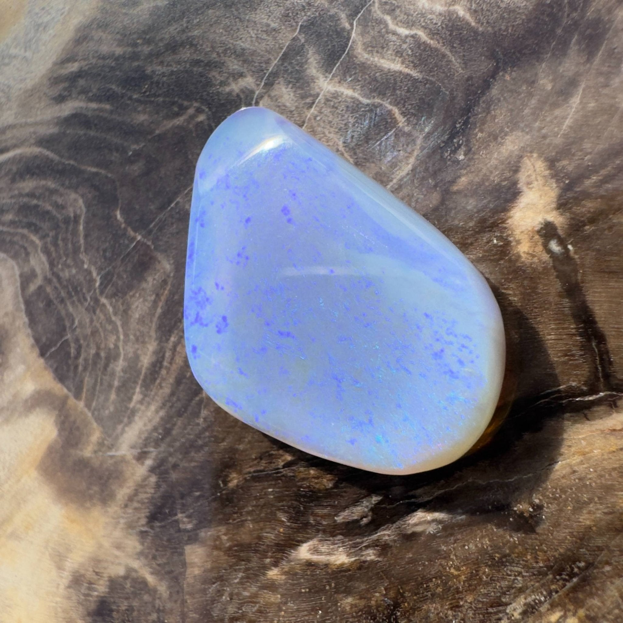 6.3ct Hand - cut Solid Australian Lightning Ridge Opal
