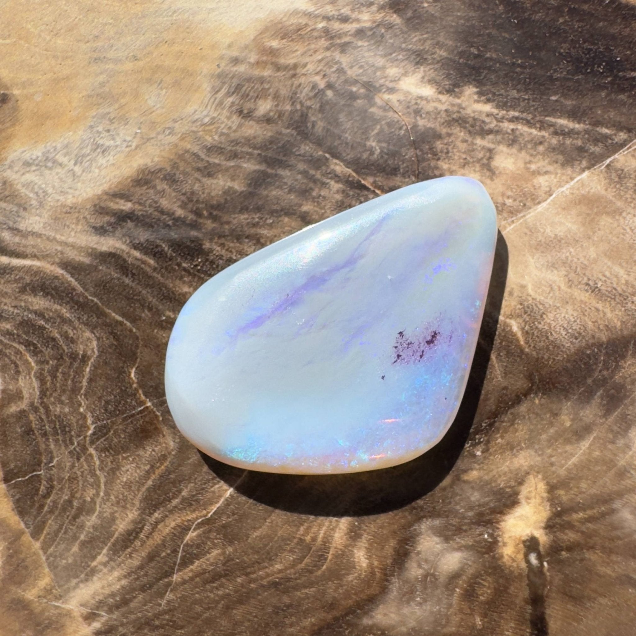 6.3ct Hand - cut Solid Australian Lightning Ridge Opal