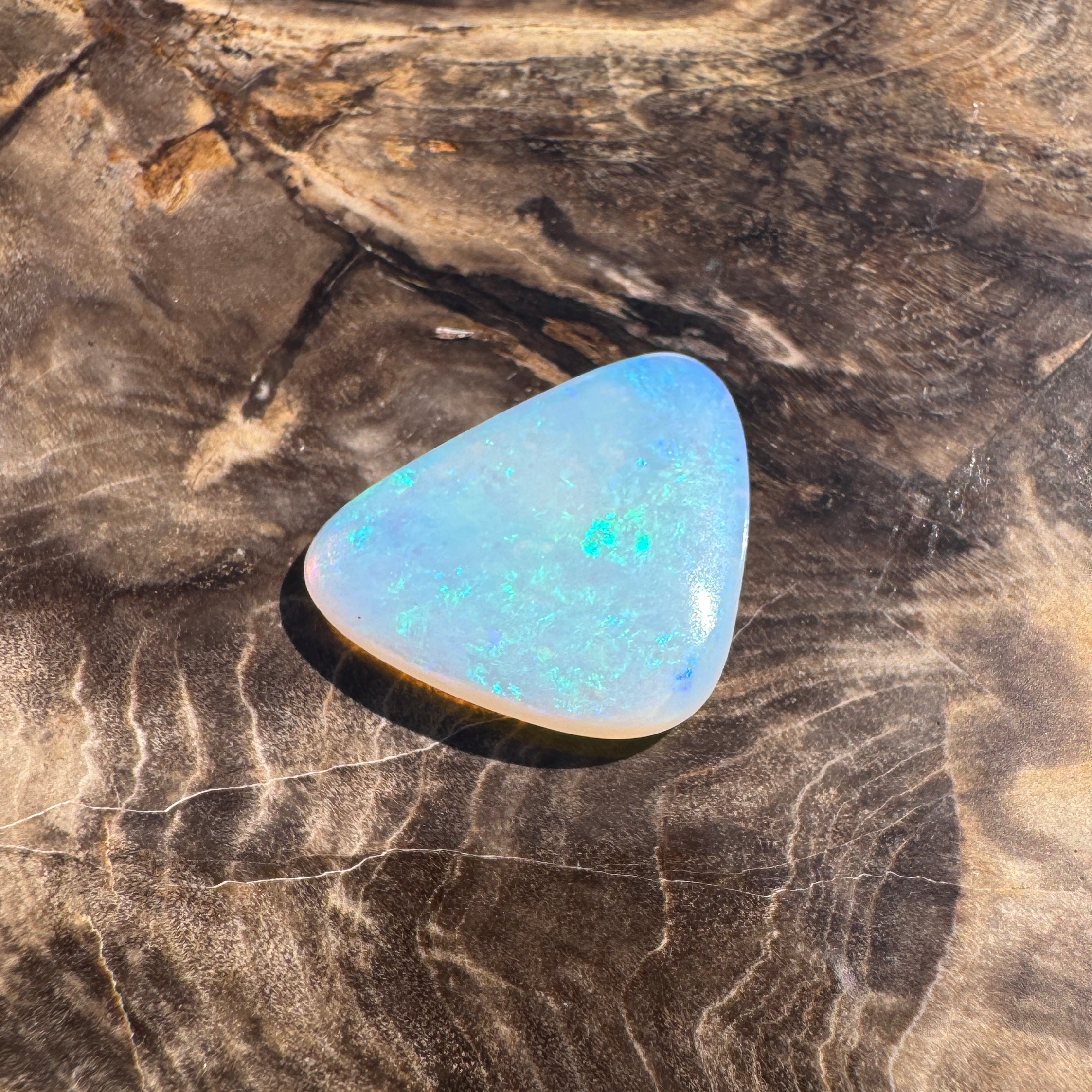 3.4ct Hand-cut Solid Coober Pedy Opal