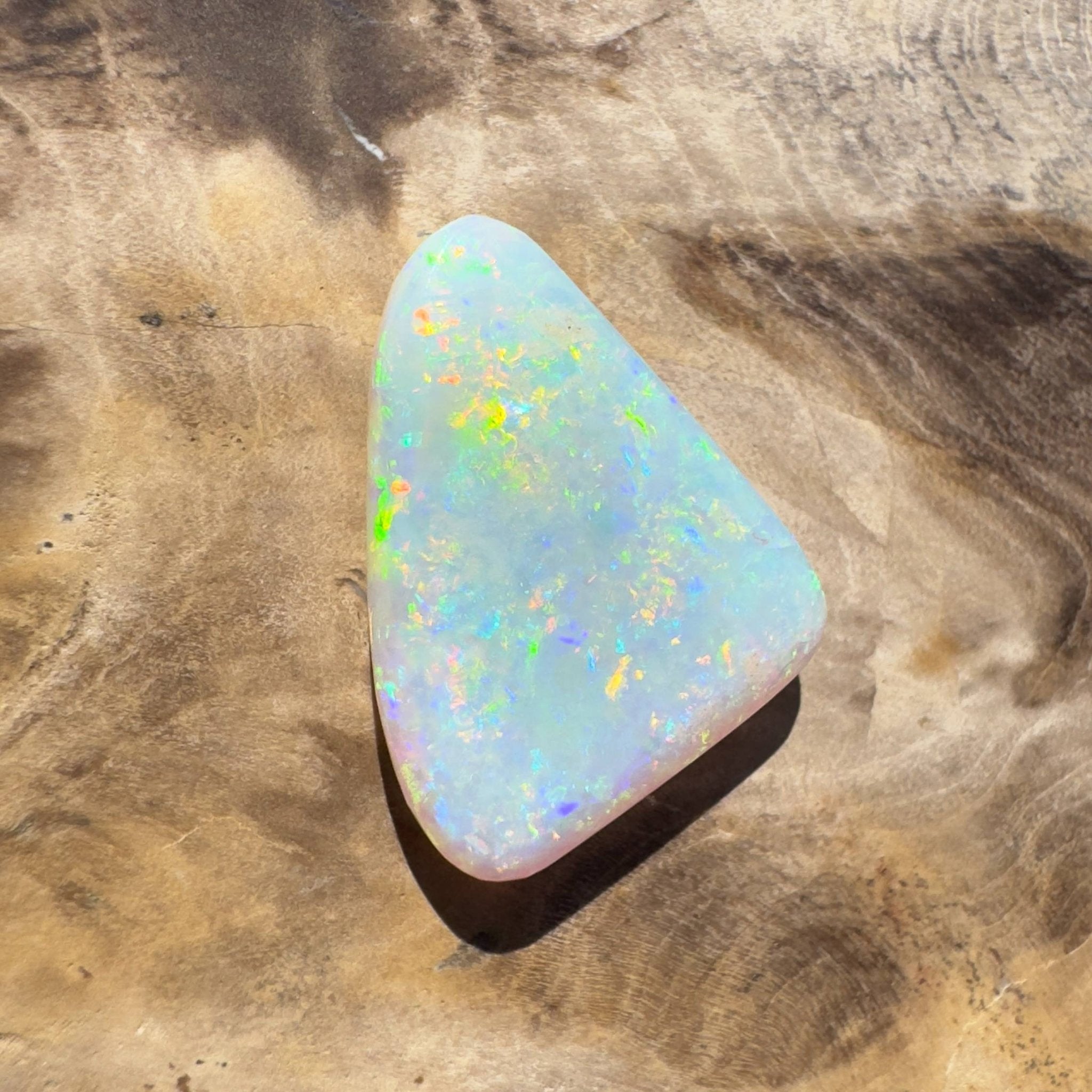 6.9ct Hand - cut Solid Australian Lightning Ridge Crystal Opal