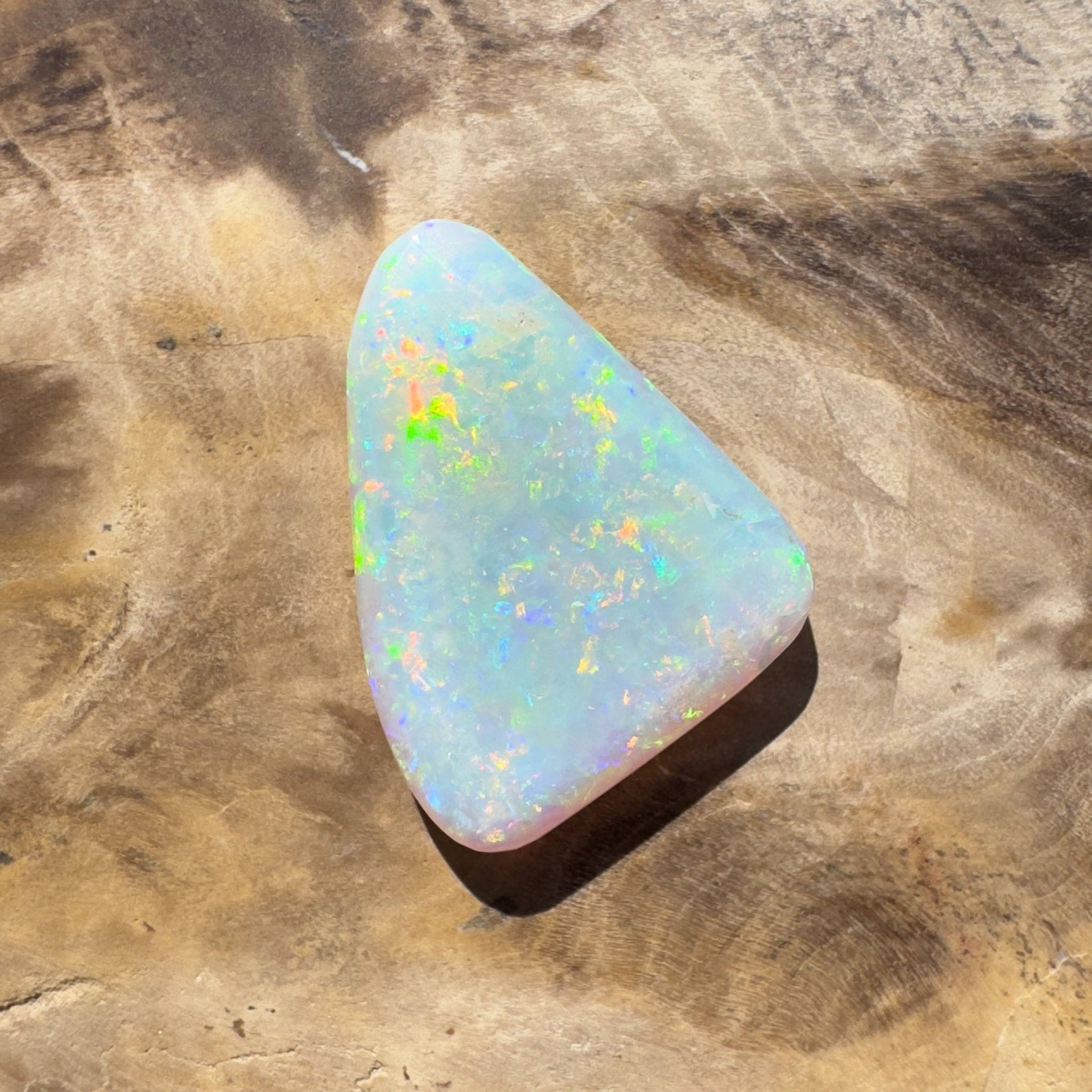 6.9ct Hand - cut Solid Australian Lightning Ridge Crystal Opal