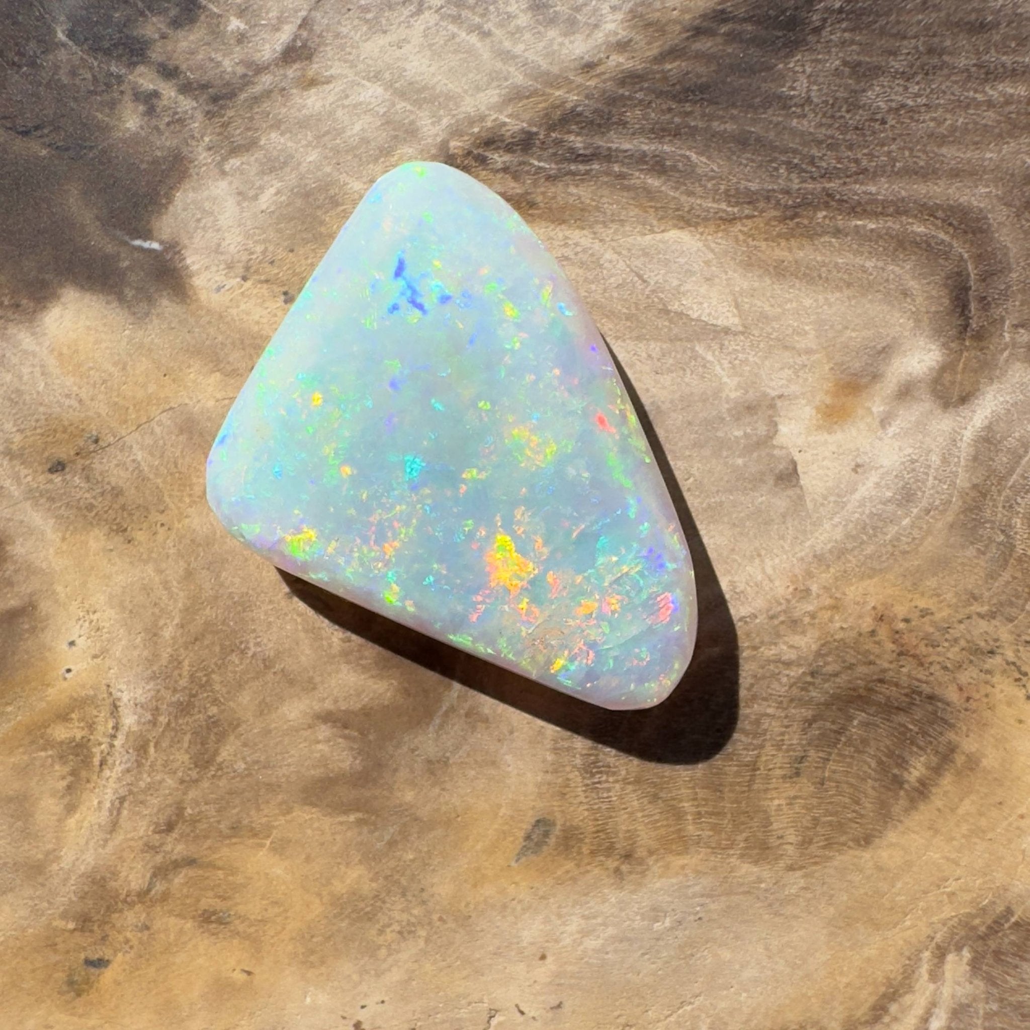 6.9ct Hand - cut Solid Australian Lightning Ridge Crystal Opal