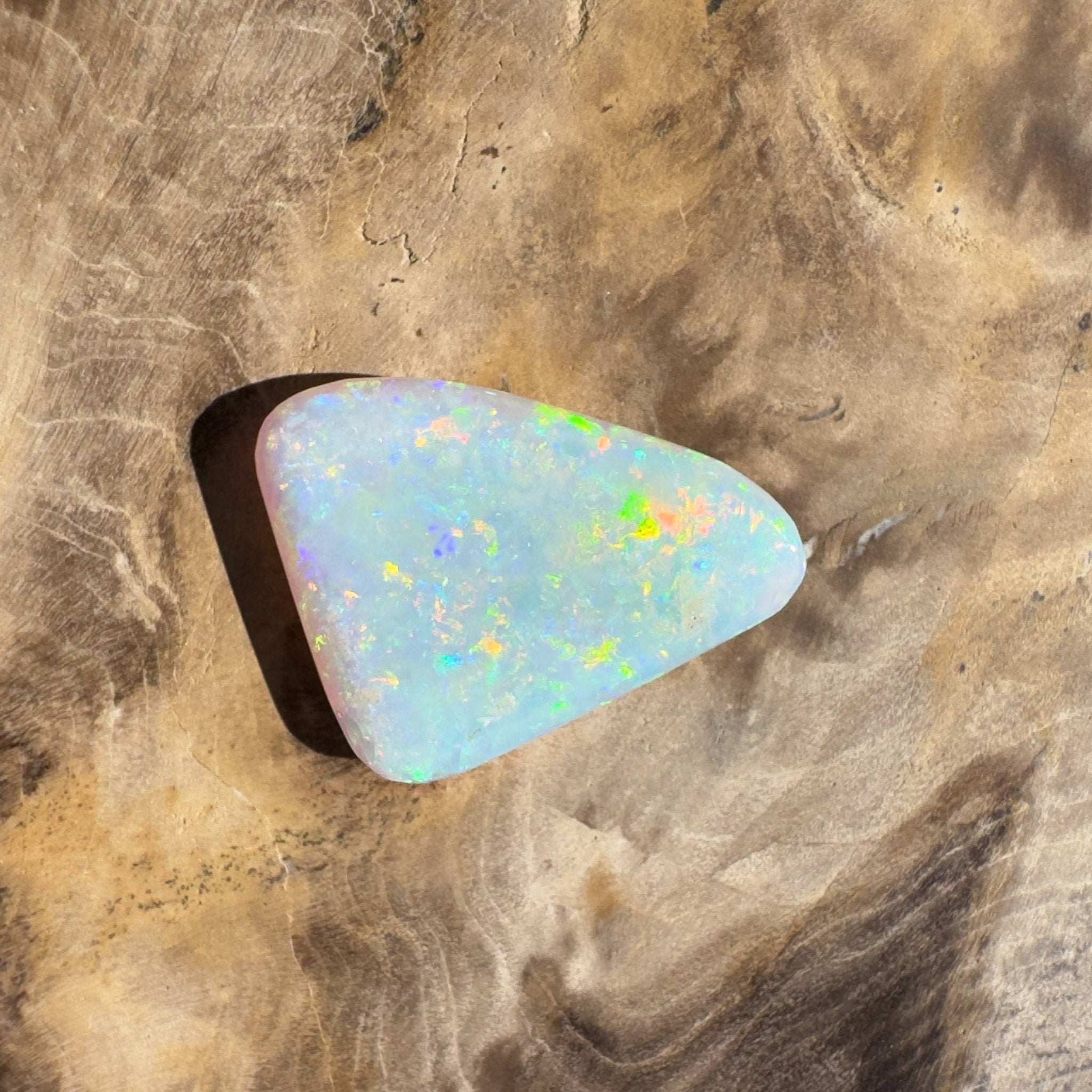 6.9ct Hand - cut Solid Australian Lightning Ridge Crystal Opal