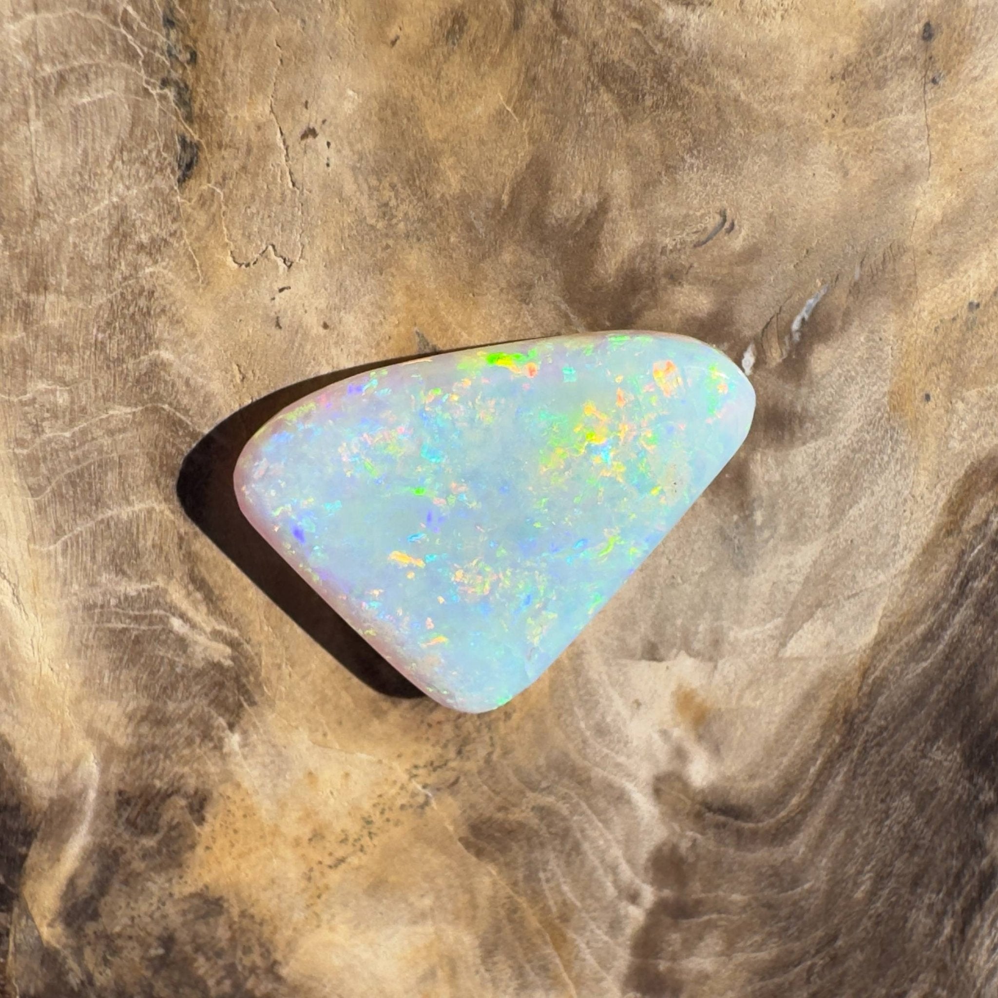 6.9ct Hand - cut Solid Australian Lightning Ridge Crystal Opal