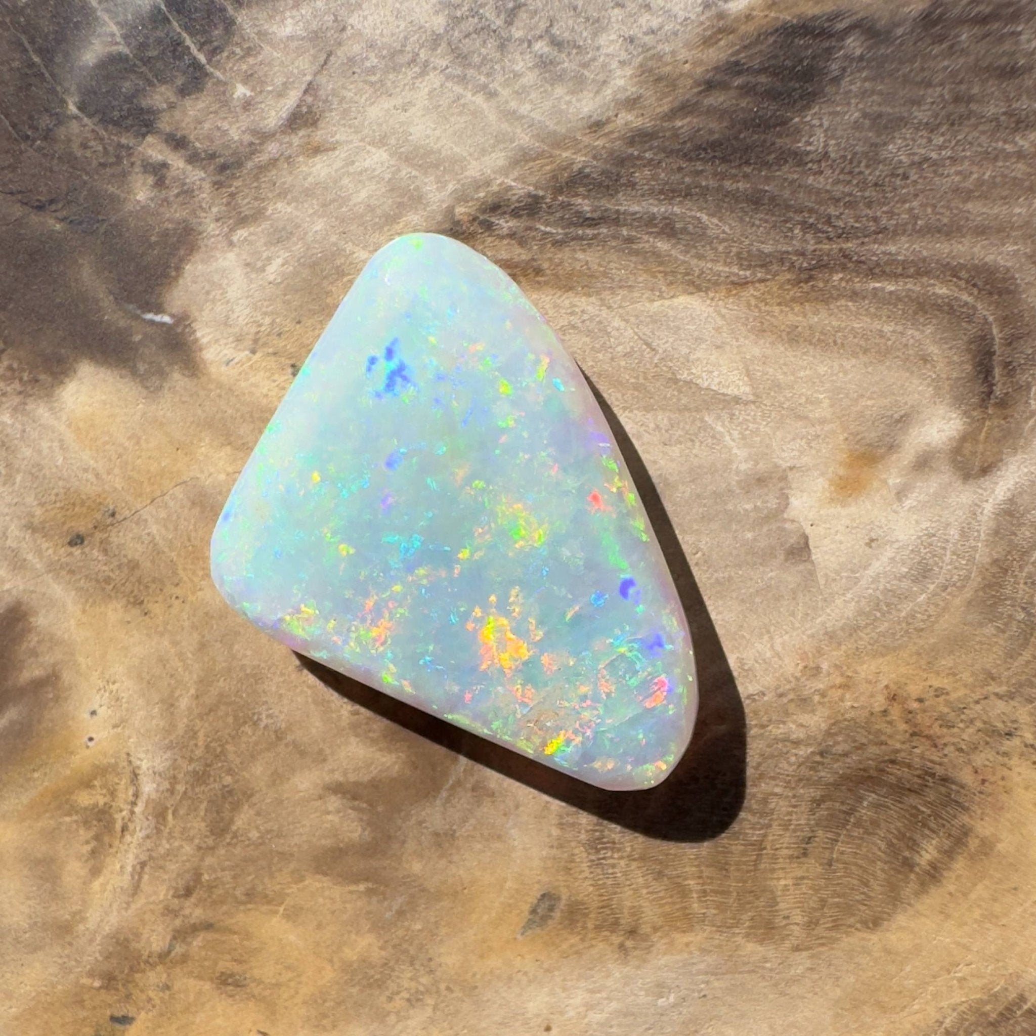 6.9ct Hand - cut Solid Australian Lightning Ridge Crystal Opal
