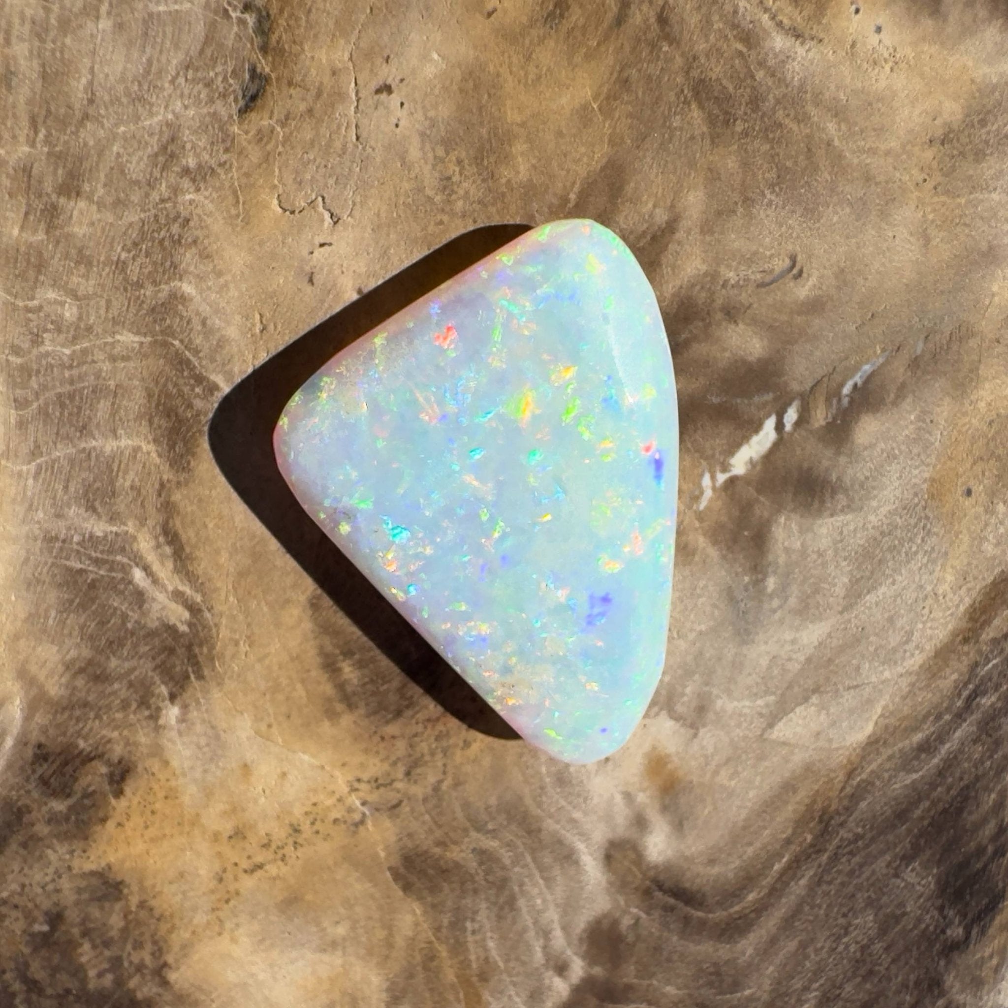 6.9ct Hand - cut Solid Australian Lightning Ridge Crystal Opal
