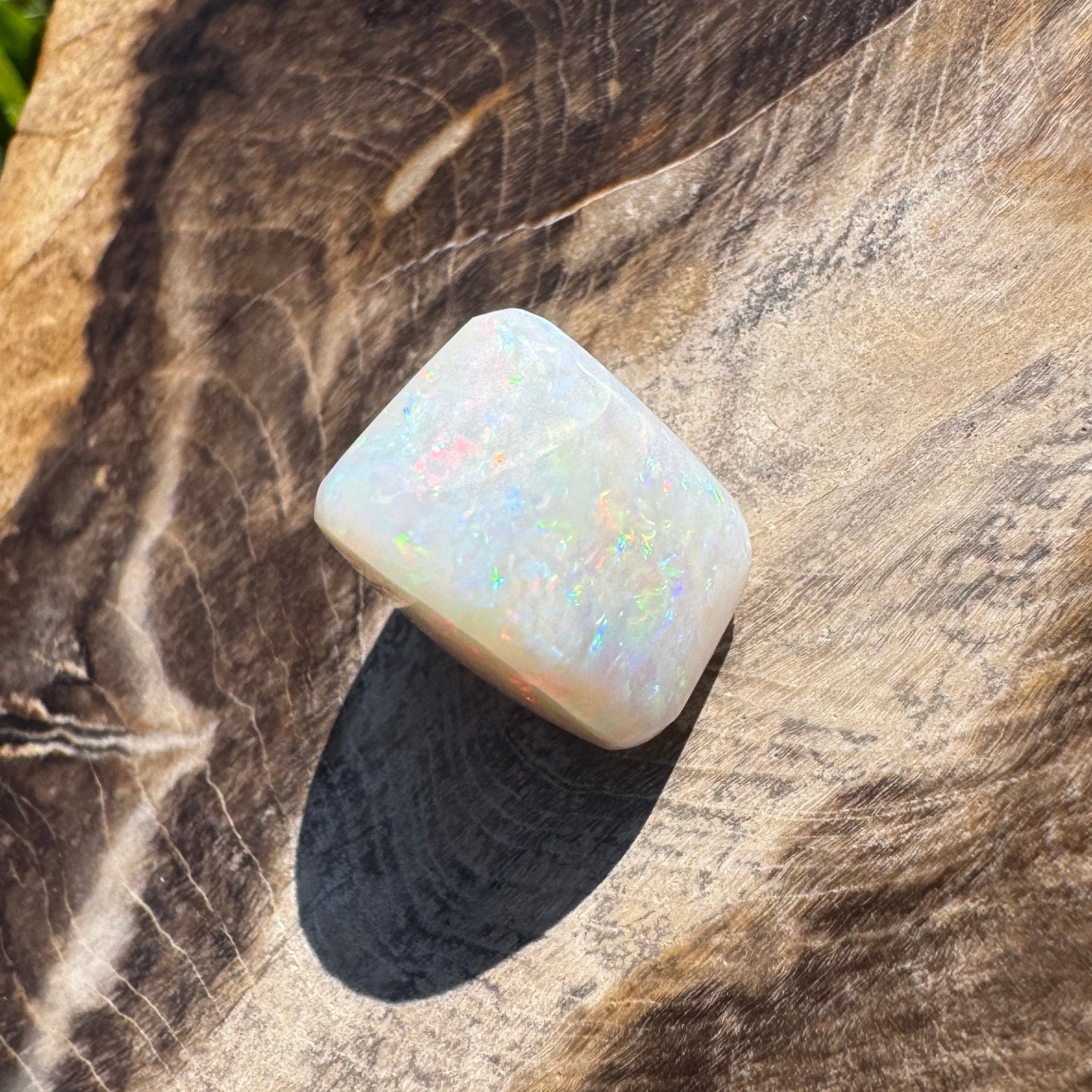 6.9ct Hand - cut Solid Coober Pedy Opal