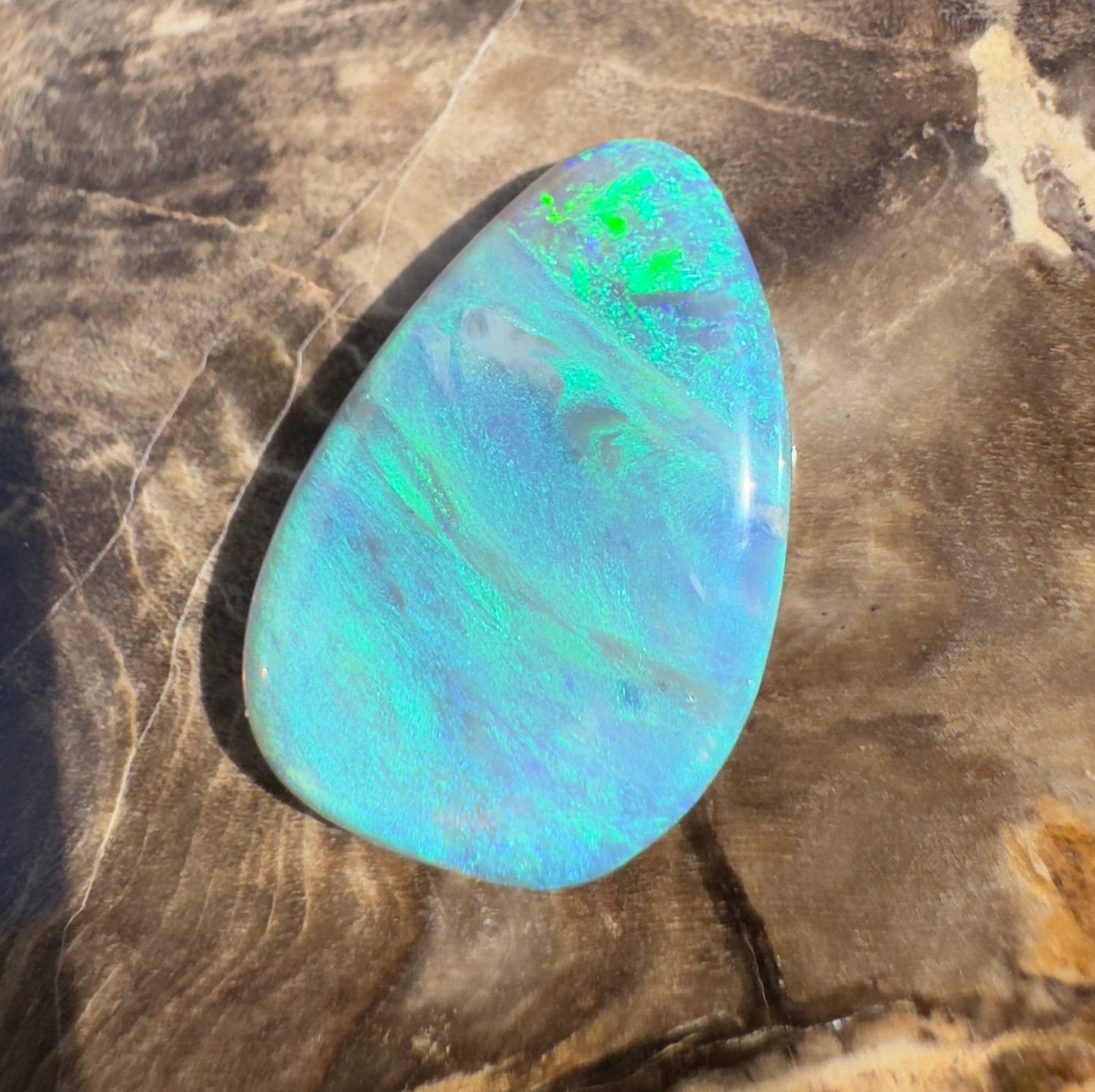 7.1ct Hand - Cut Solid Lightning Ridge Crystal Opal