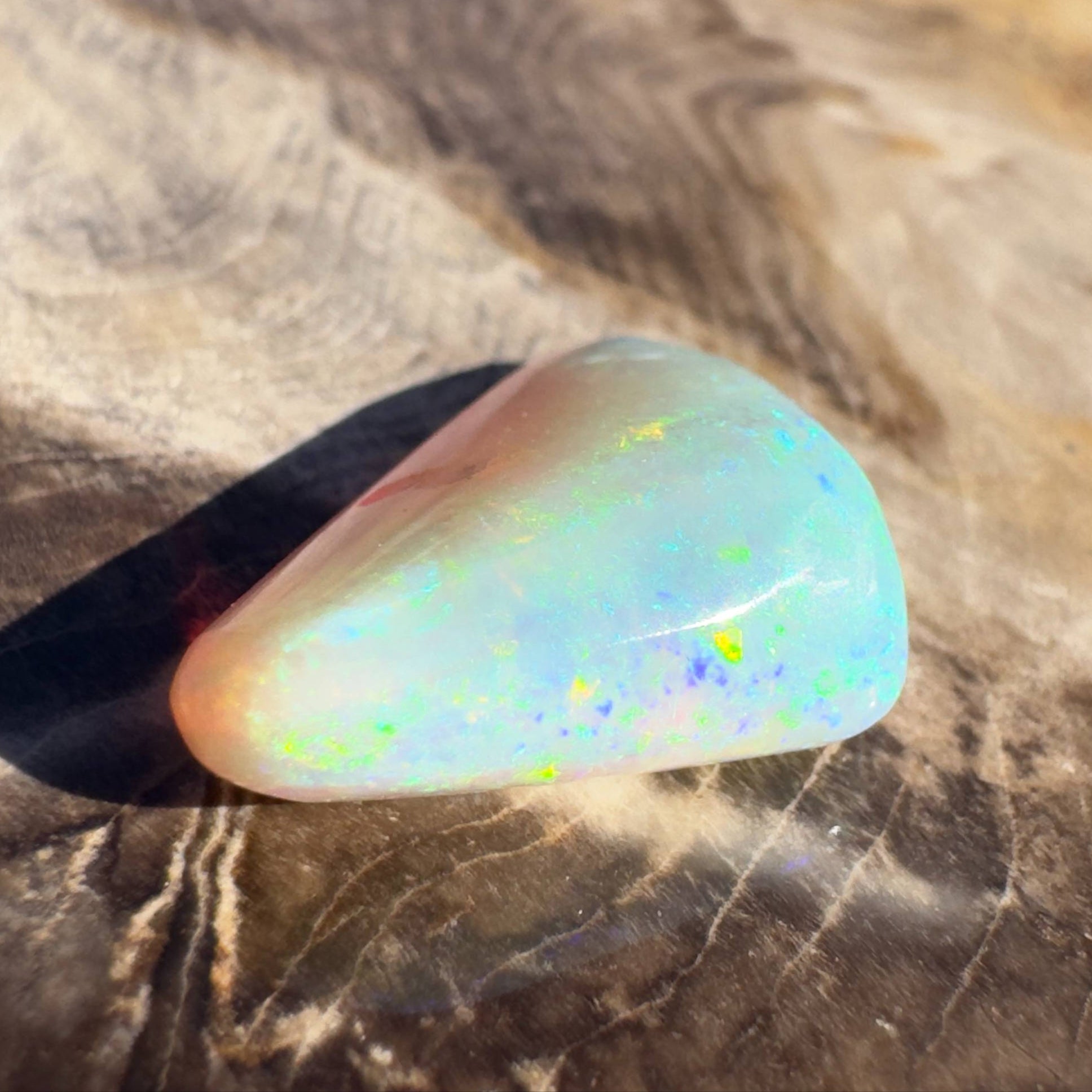 7.4ct Hand - cut Solid Coober Pedy Crystal Opal